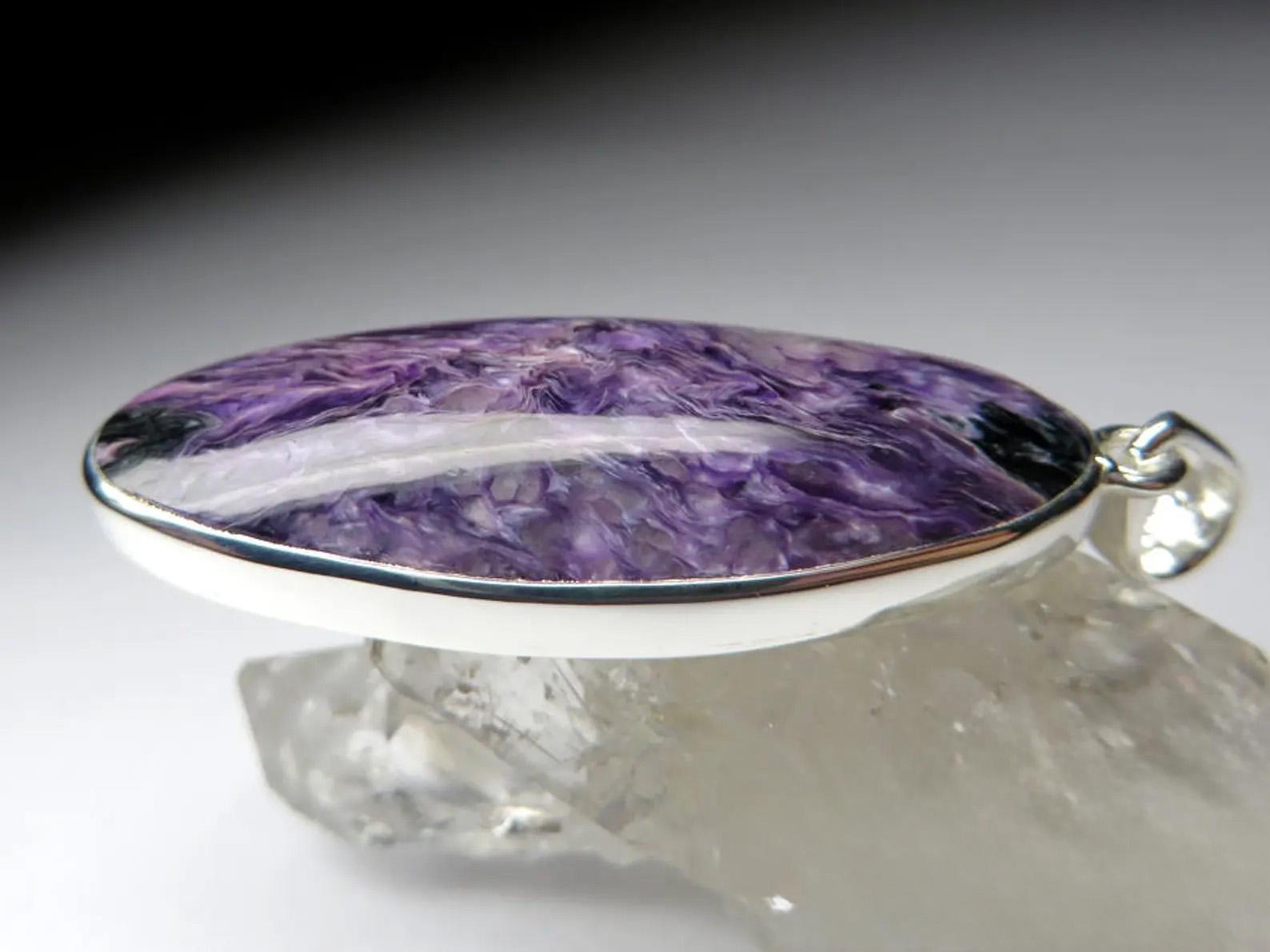 Ciondolo d'argento Charoite Royal Purple Flower Patterned Oval Natural Gemstone regalo in vendita 4