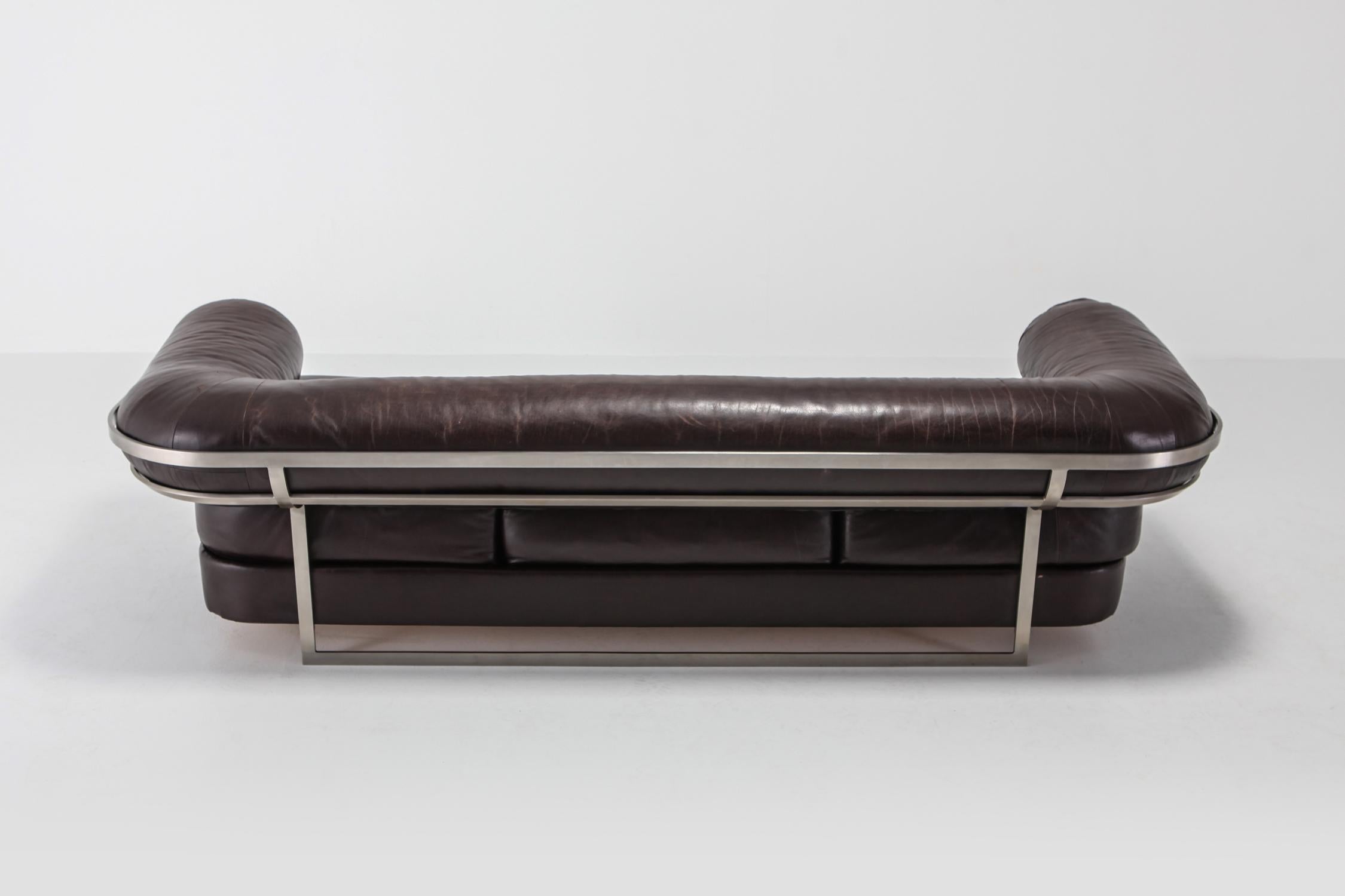 Charpentier Brown Leather 'Apollo' Sofa in Stainless Steel Frame In Good Condition For Sale In Antwerp, BE