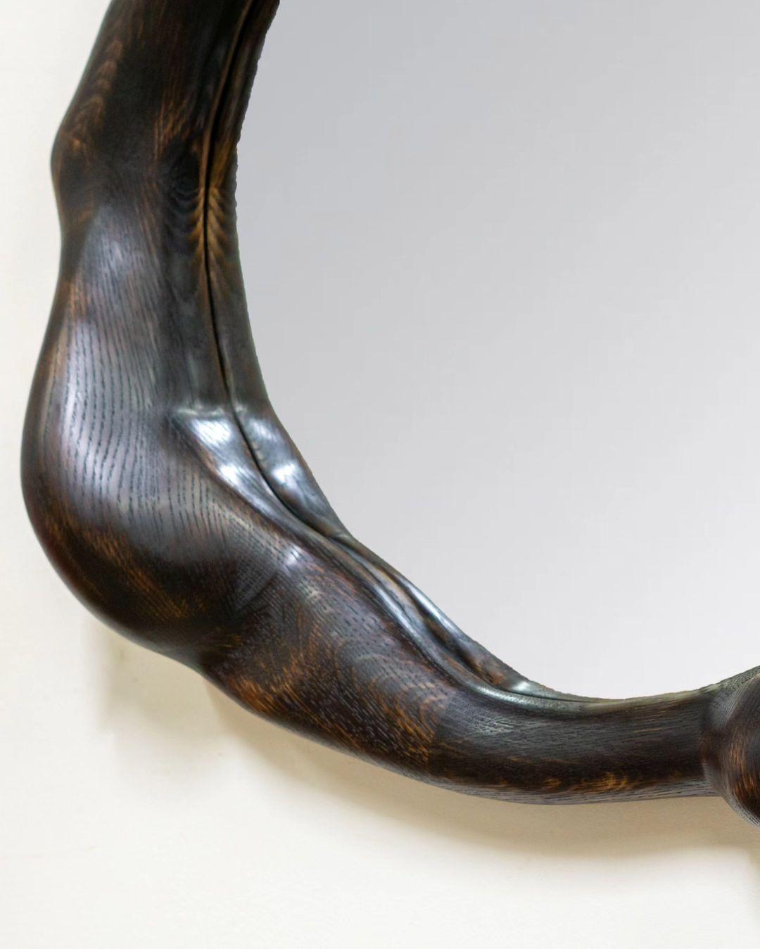 Tedesco Specchio in Oak Charred di Alexander Knysch in vendita