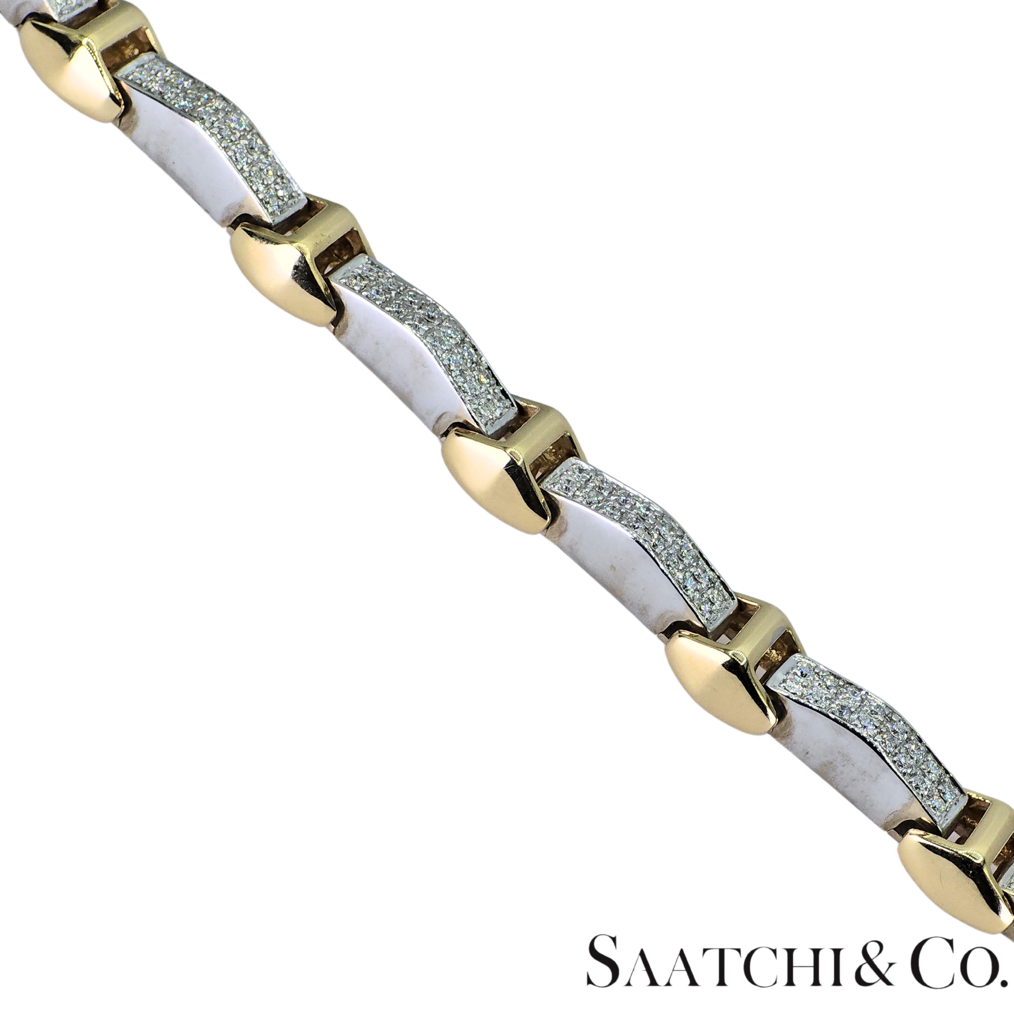 Charriol 18K 750 White/Yellow Two Tone Gold Bracelet Natural White VVS Diamond In Good Condition For Sale In New York, NY