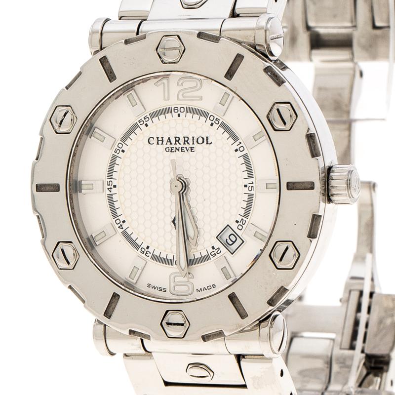 This elegant wristwatch from Charriol will be your ultimate companion on those business meetings and trips. Crafted from stainless steel, the watch features round bezel adorned with six screw motifs and a cream, textured dial which is detailed with