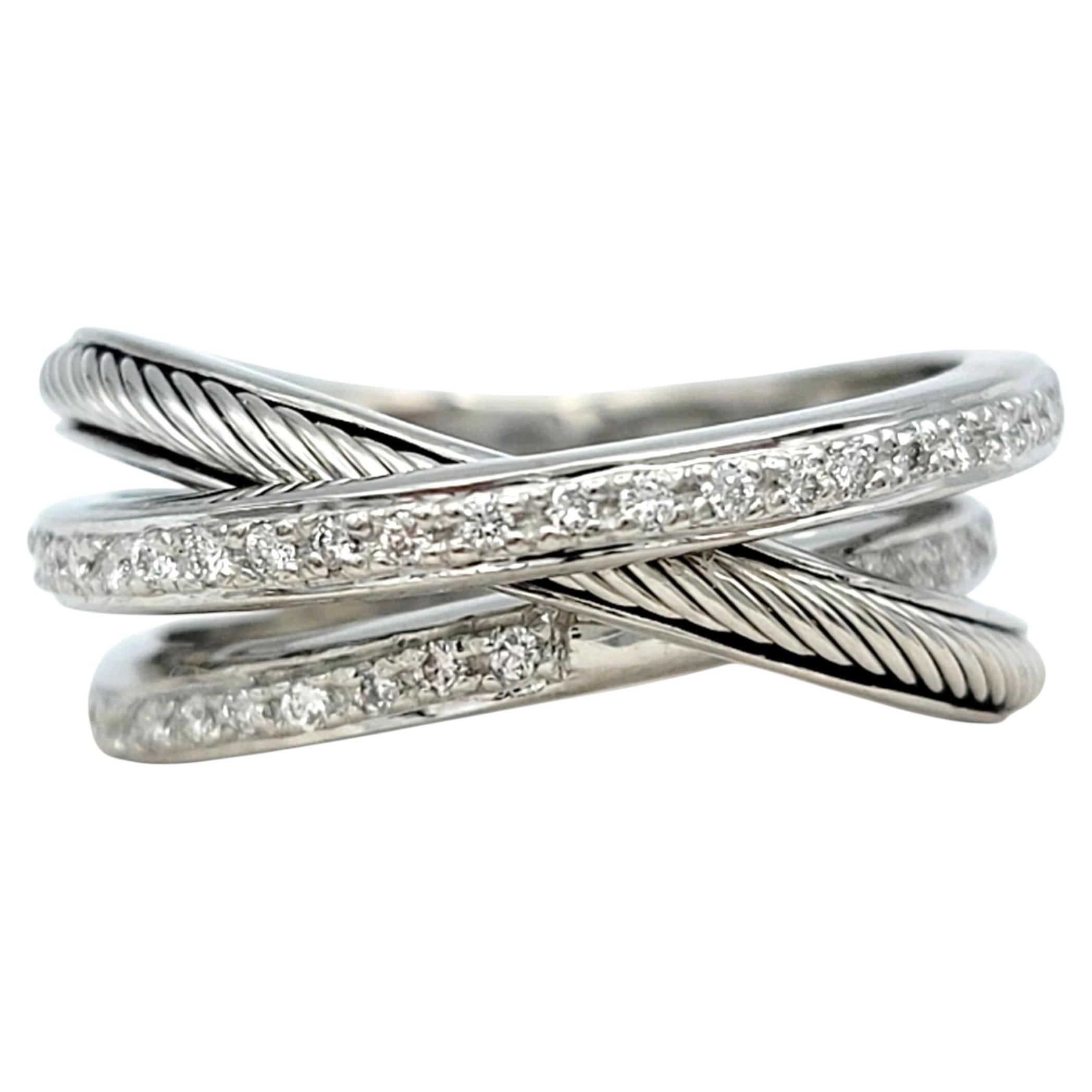 Bague en or blanc 18 carats à pavage de diamants et câbles The Row