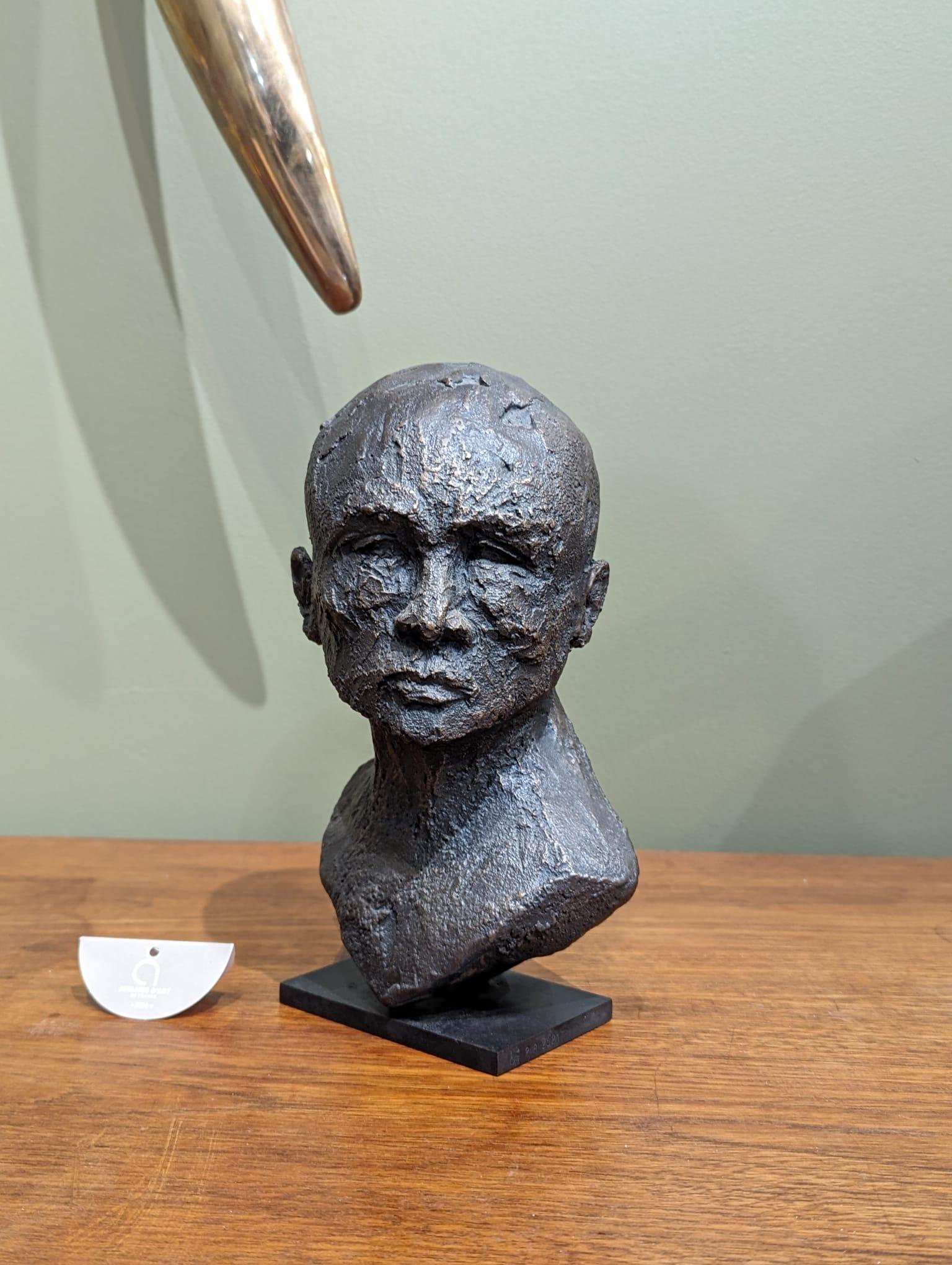 Figurative Sculpture de Chartier Sébastien - "Humanidad" - Escultura de Bronce, Arte Contemporáneo, Edición Limitada (2/8)