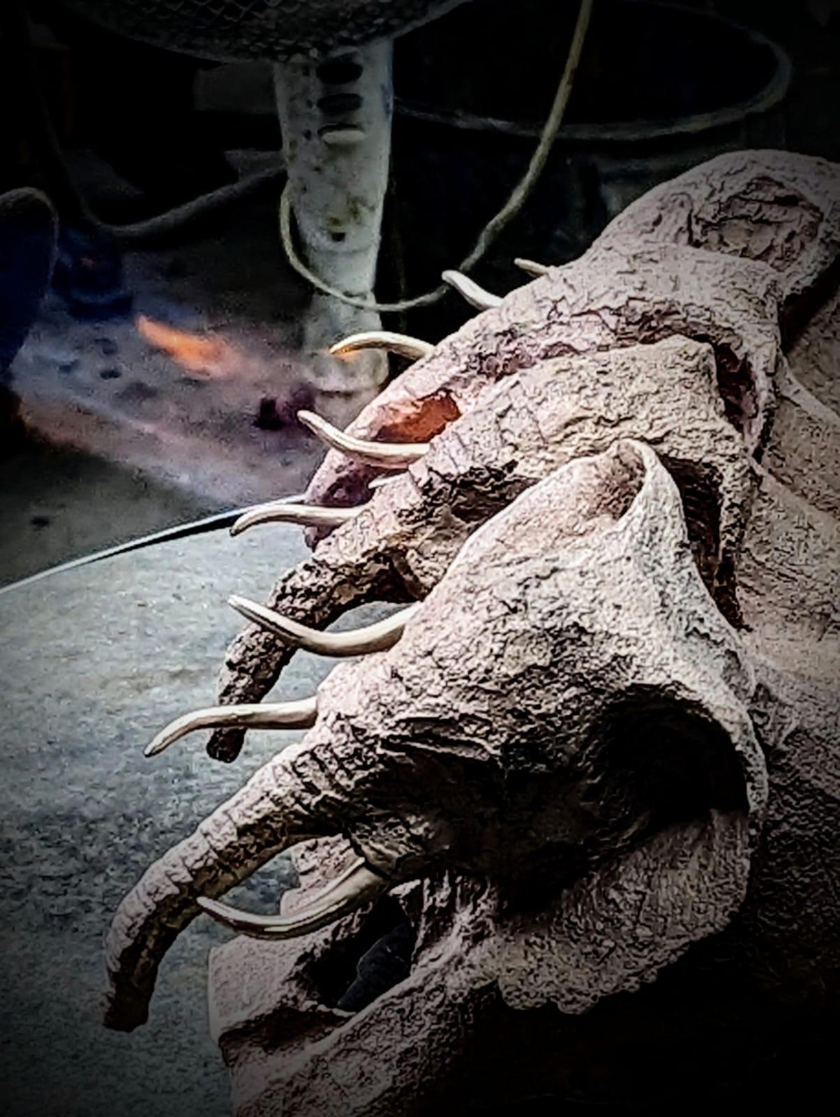Matriarche - Sculpture by Chartier Sébastien