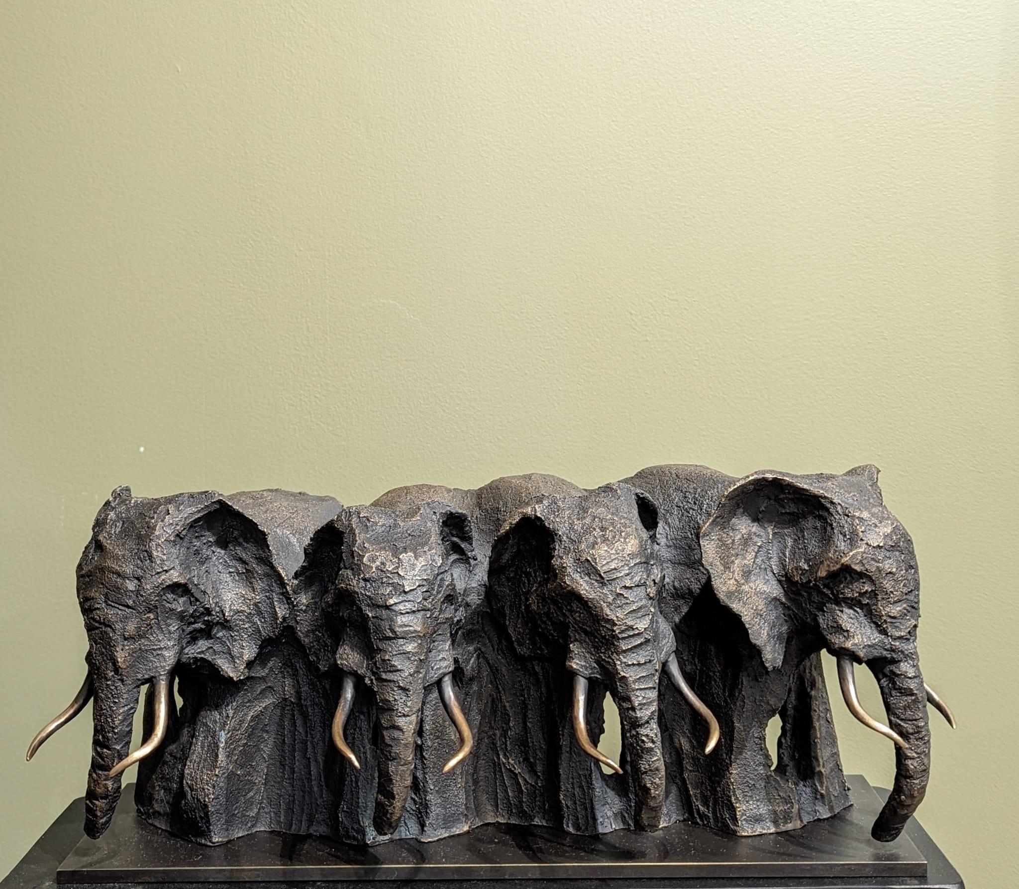 Chartier Sébastien Figurative Sculpture - Matriarche