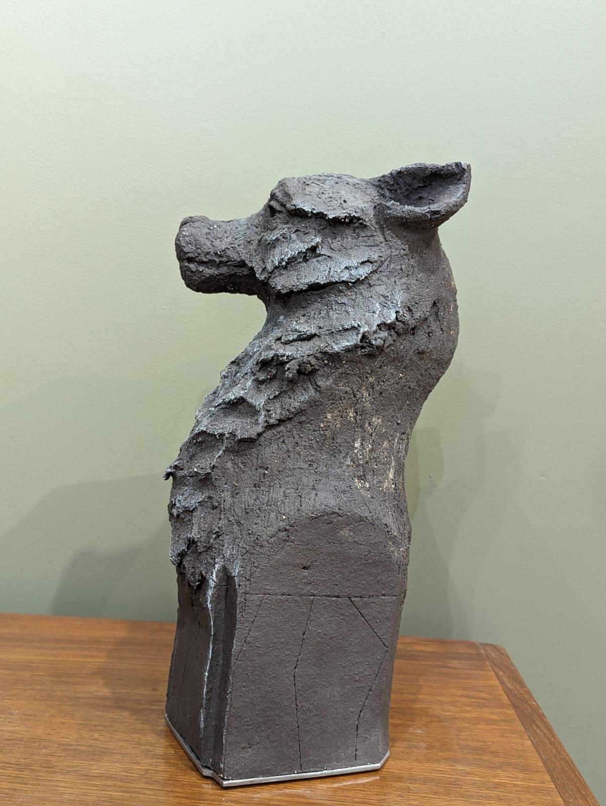 Misantropo - Figurative Sculpture Beige di Chartier Sébastien