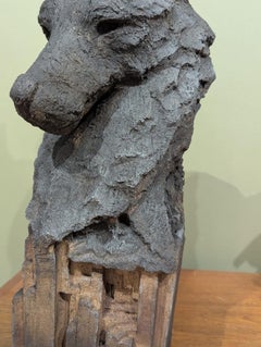 "Vigilante silencioso" - Escultura de cerámica Busto de lobo, Arte contemporáneo, Pieza única