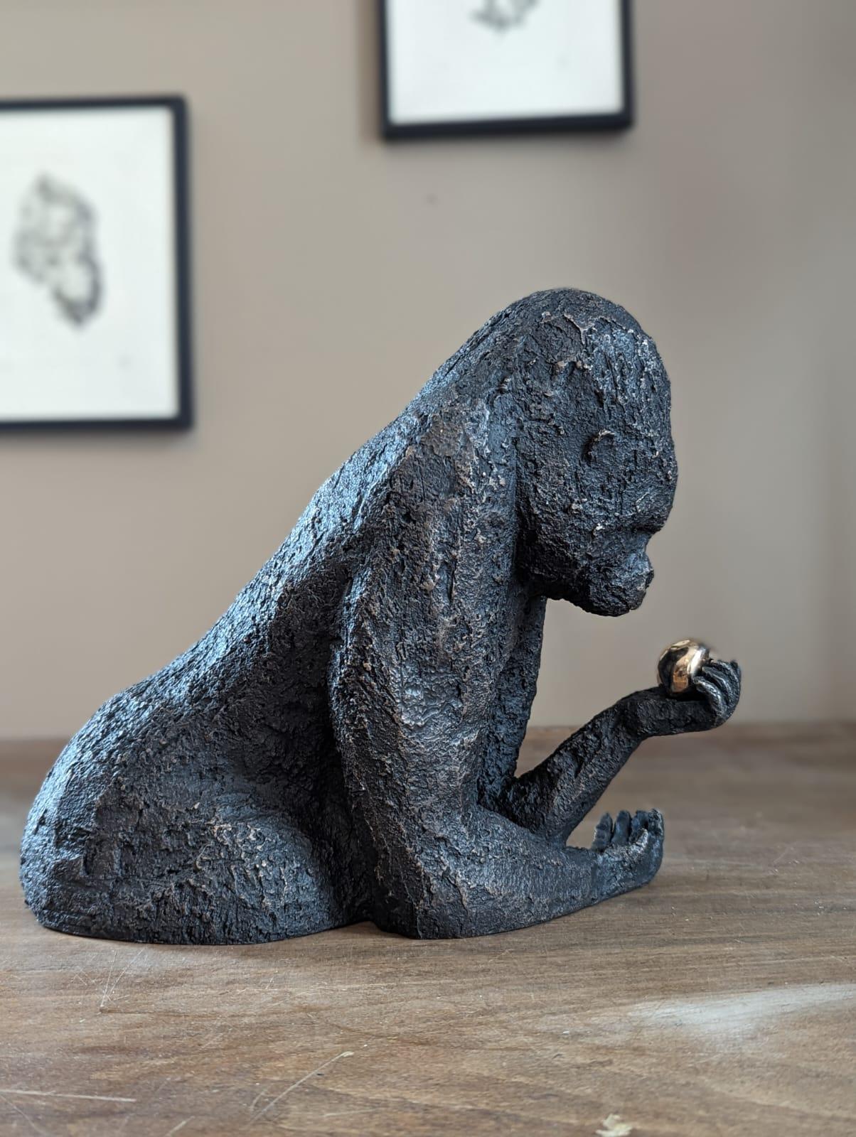 Variation existentielle - Gold Figurative Sculpture by Chartier Sébastien