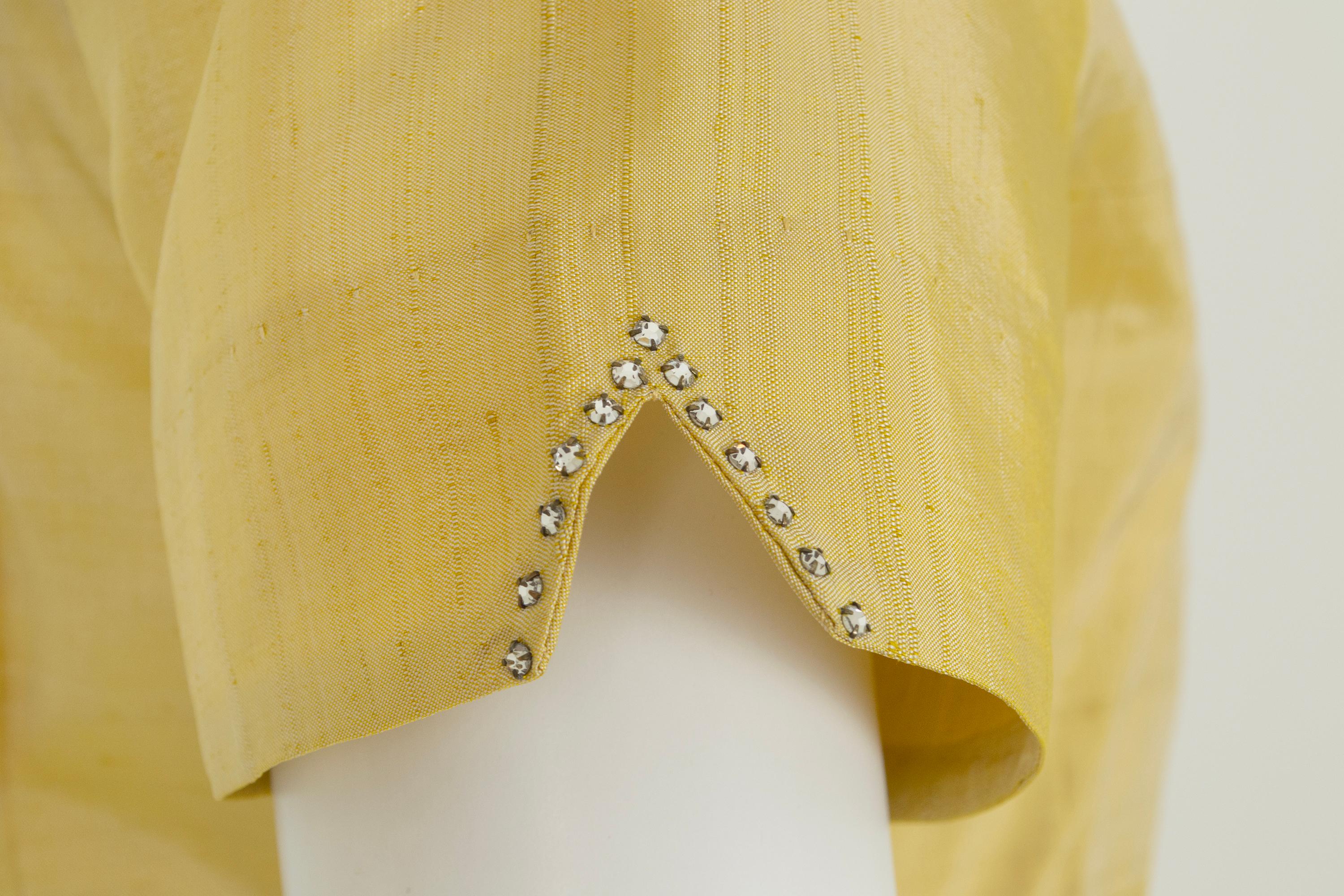 Camicia da campeggio dell'era atomica color chartreuse con colletto a stella con strass - XS, anni '50 in vendita 6