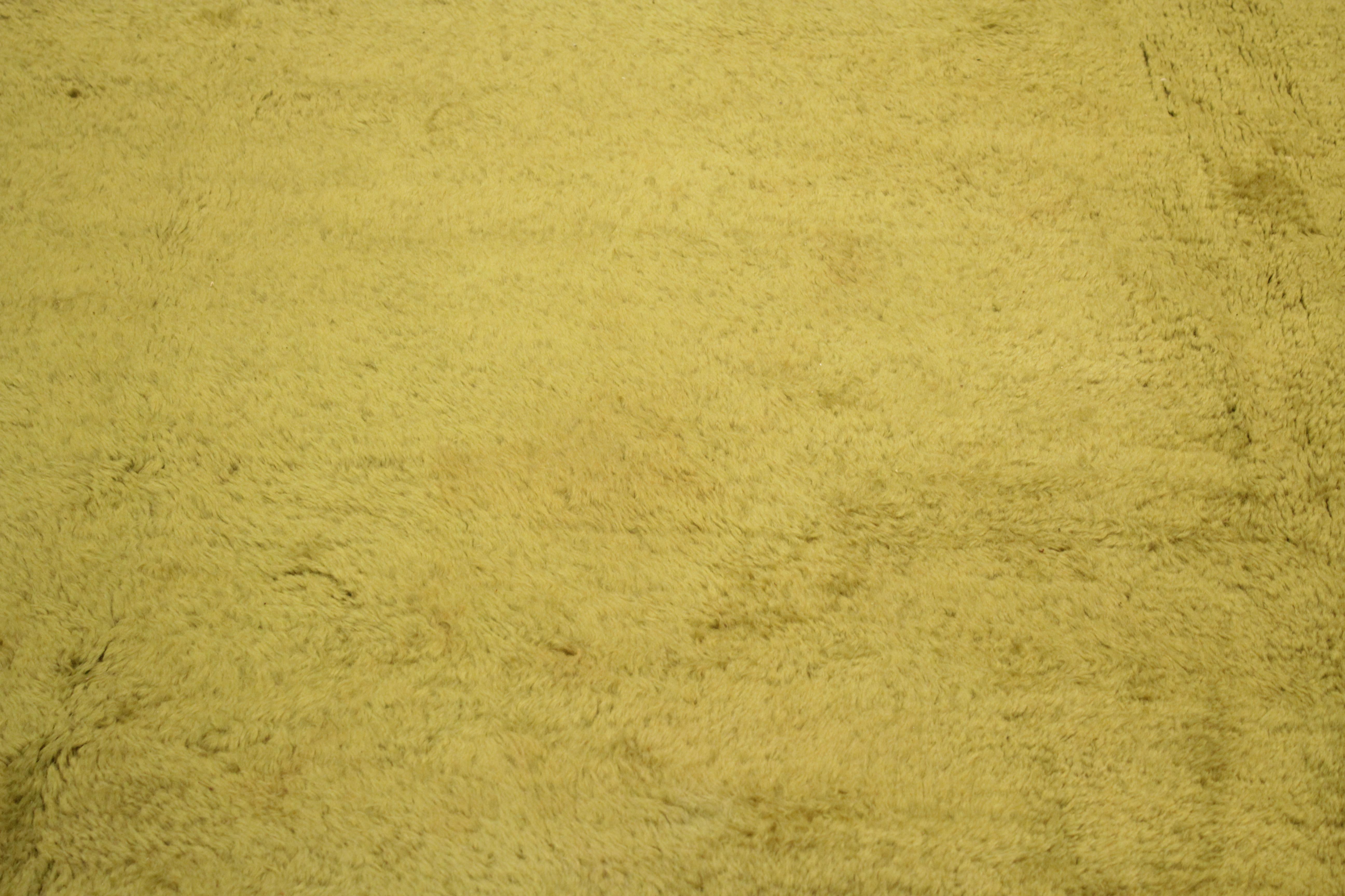 Chartreusegrundiger 'Cavalcade' Teppich in Übergröße von Jean Lurçat für Maison Myrbor   im Angebot 8
