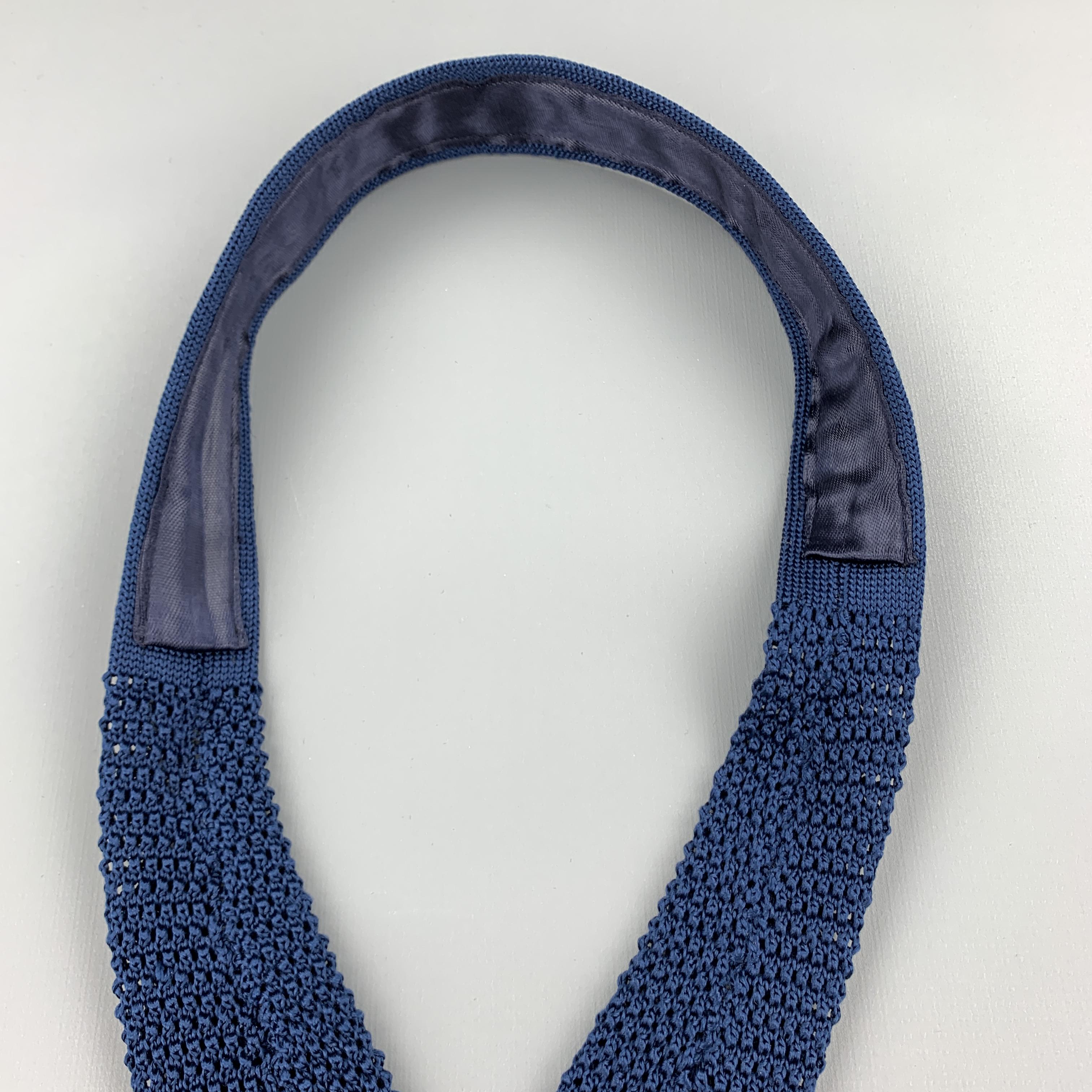 CHARVET Navy Silk Textured Knit Tie In Excellent Condition In San Francisco, CA