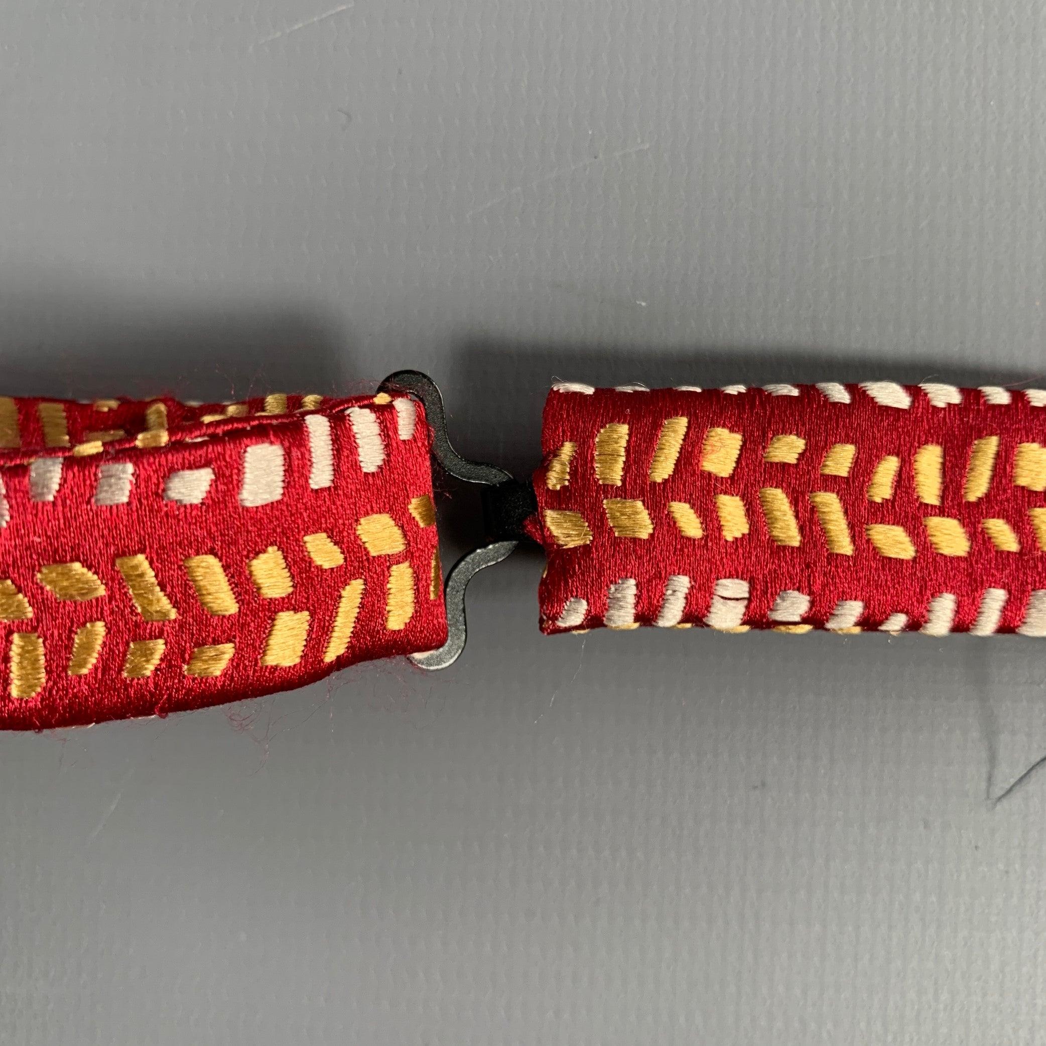 CHARVET Red Yellow Textured Silk Bow Tie In Good Condition In San Francisco, CA