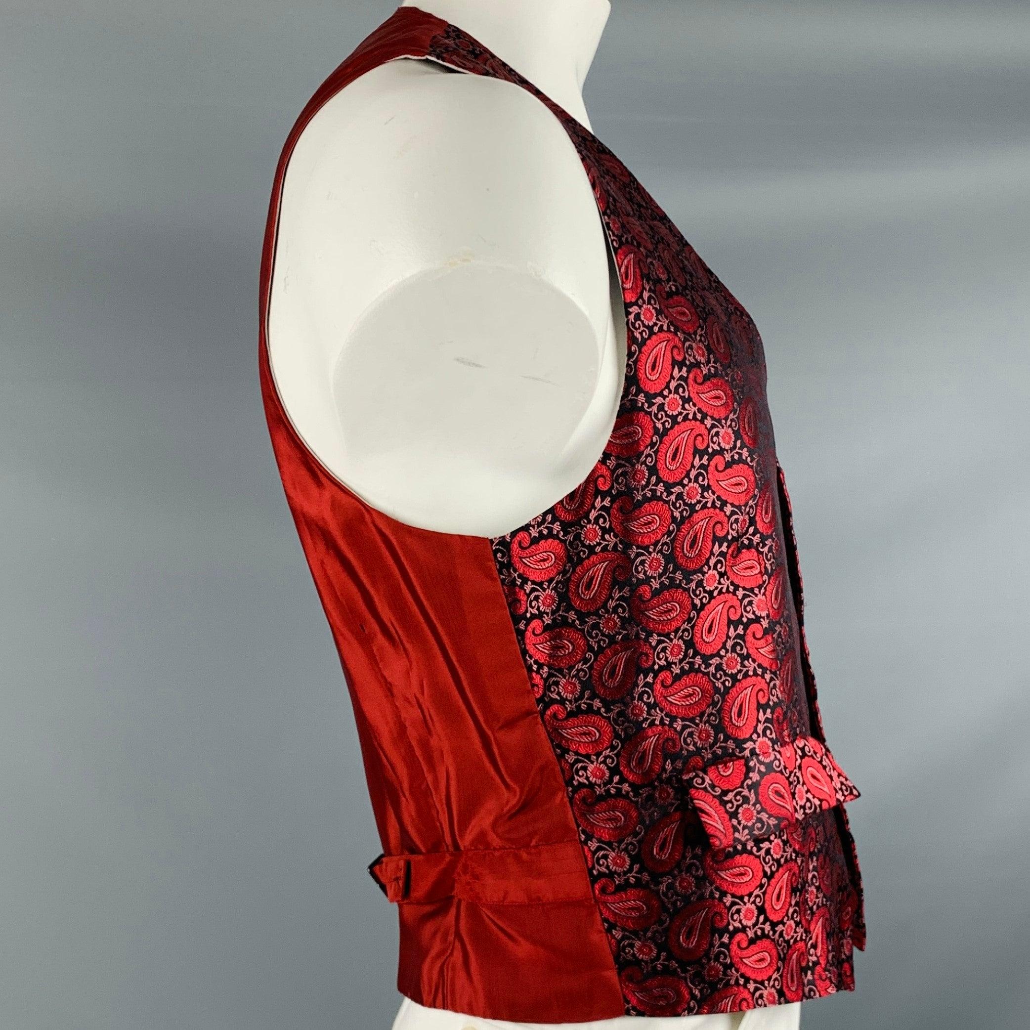 Red CHARVET Size L Burgundy Black Jacquard Silk Buttoned Vest For Sale