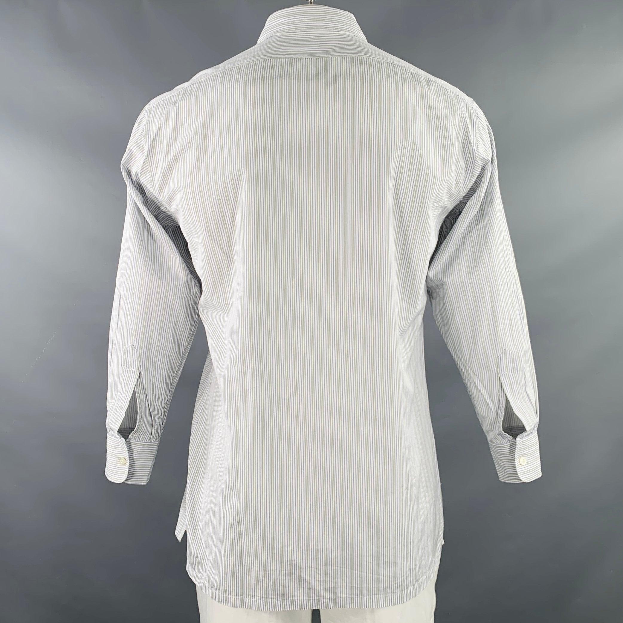 CHARVET Size L White Navy Green Stripe Cotton Curved Cutaway Long Sleeve Shirt (Chemise à manches longues cintrées en coton) Bon état - En vente à San Francisco, CA