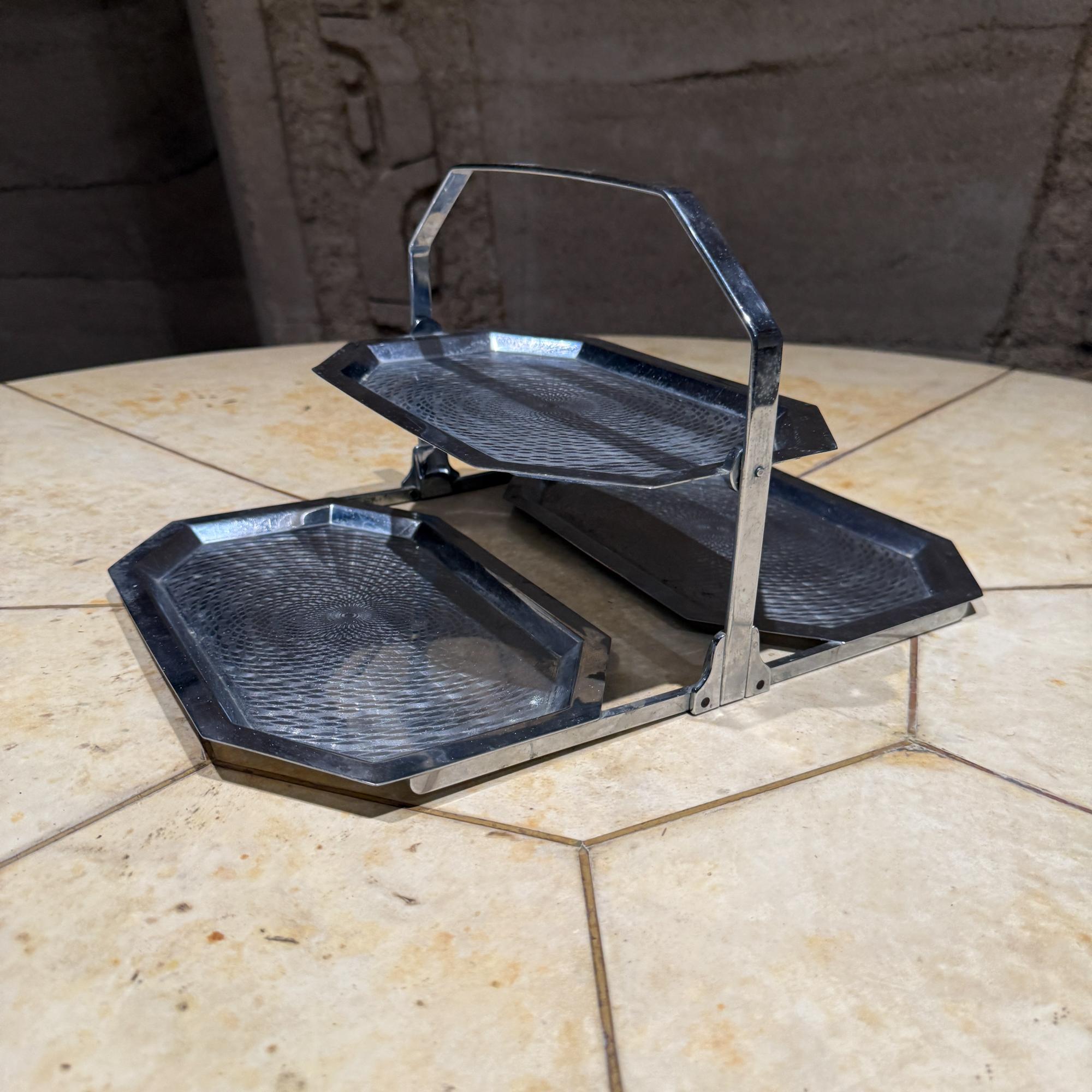 Art déco The Art of Chase Chrome Triple Tier Folding Snack Tray Cake Stand en vente