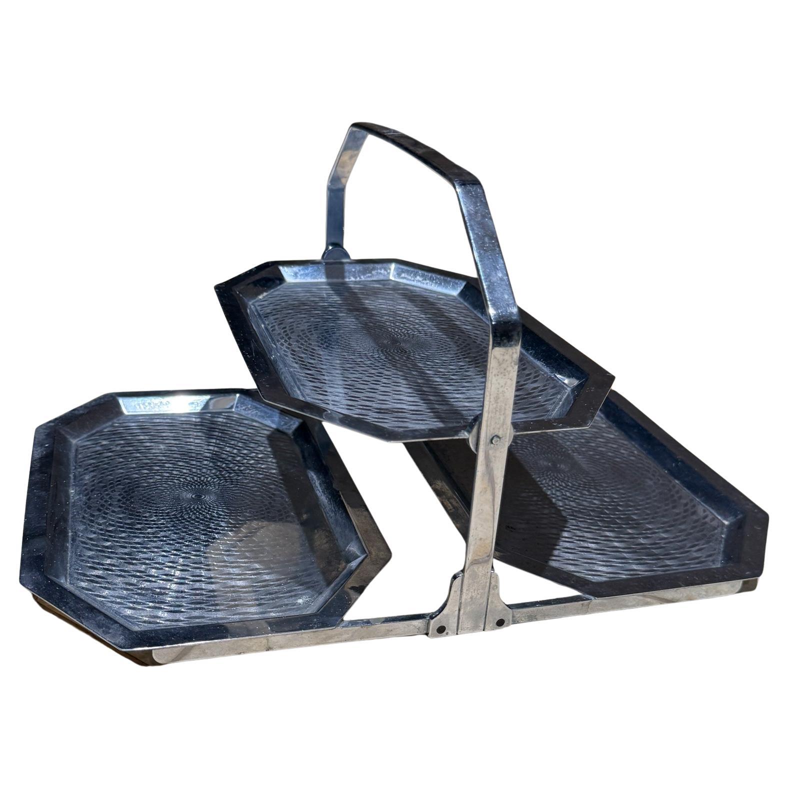 The Art of Chase Chrome Triple Tier Folding Snack Tray Cake Stand en vente