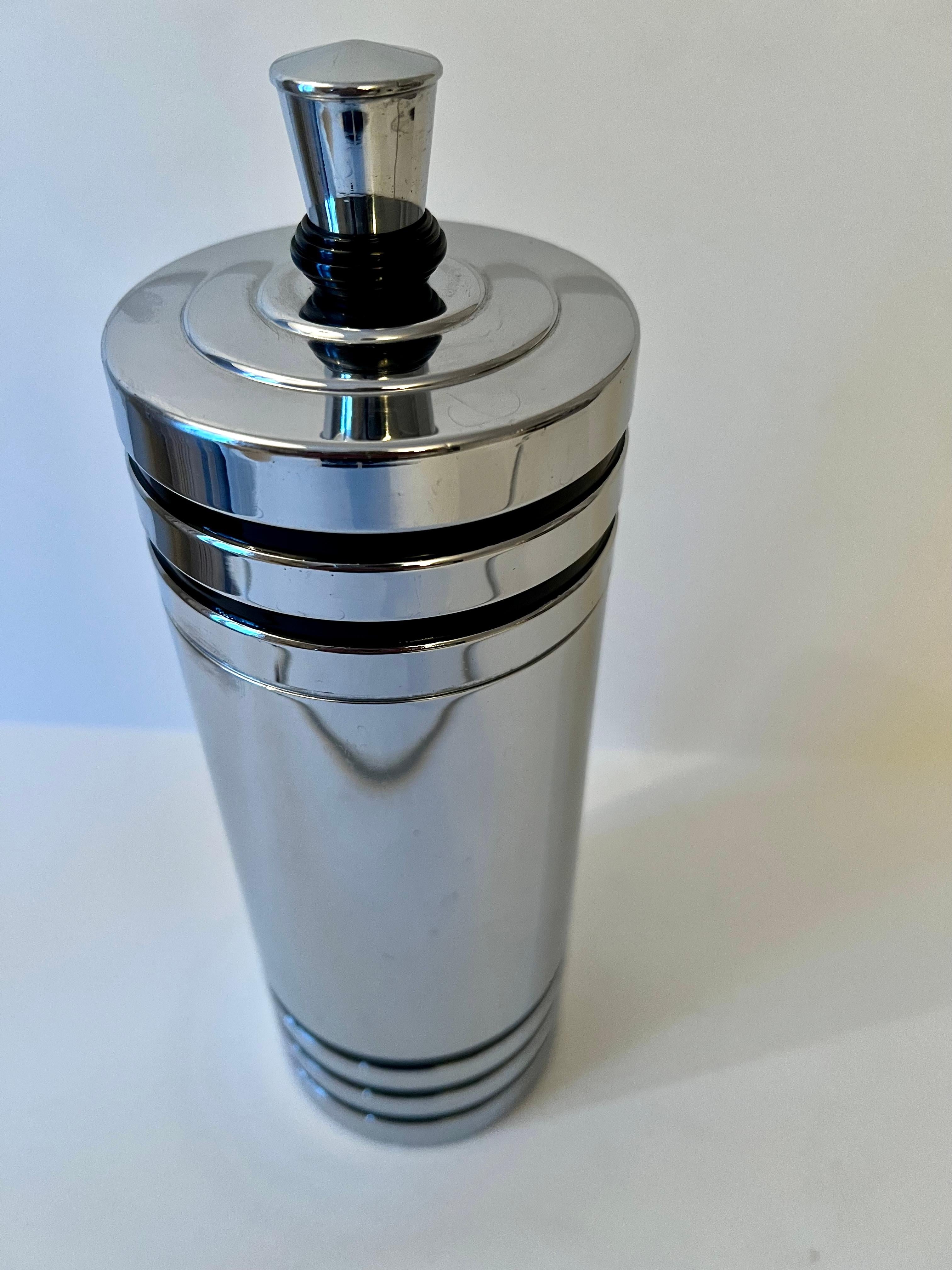 Polished Chase Cocktail Shaker with Black Band Details