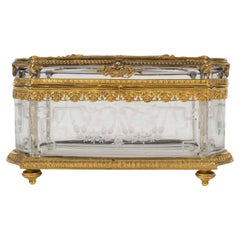 Caja de cristal tallado y bronce dorado, Siglo XIX, Época de Napoleón III.