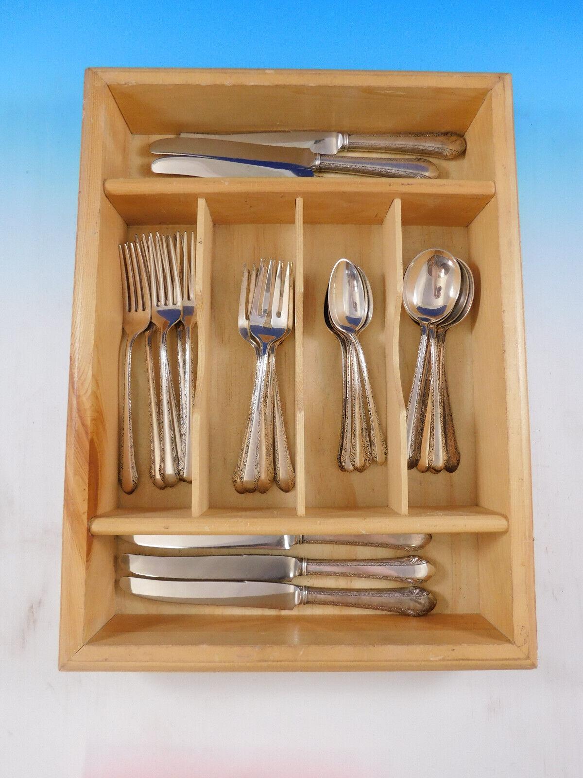 Chased Romantique by Alvin sterling silver Flatware set, 30 pieces. This set includes:

6 Knives, 9