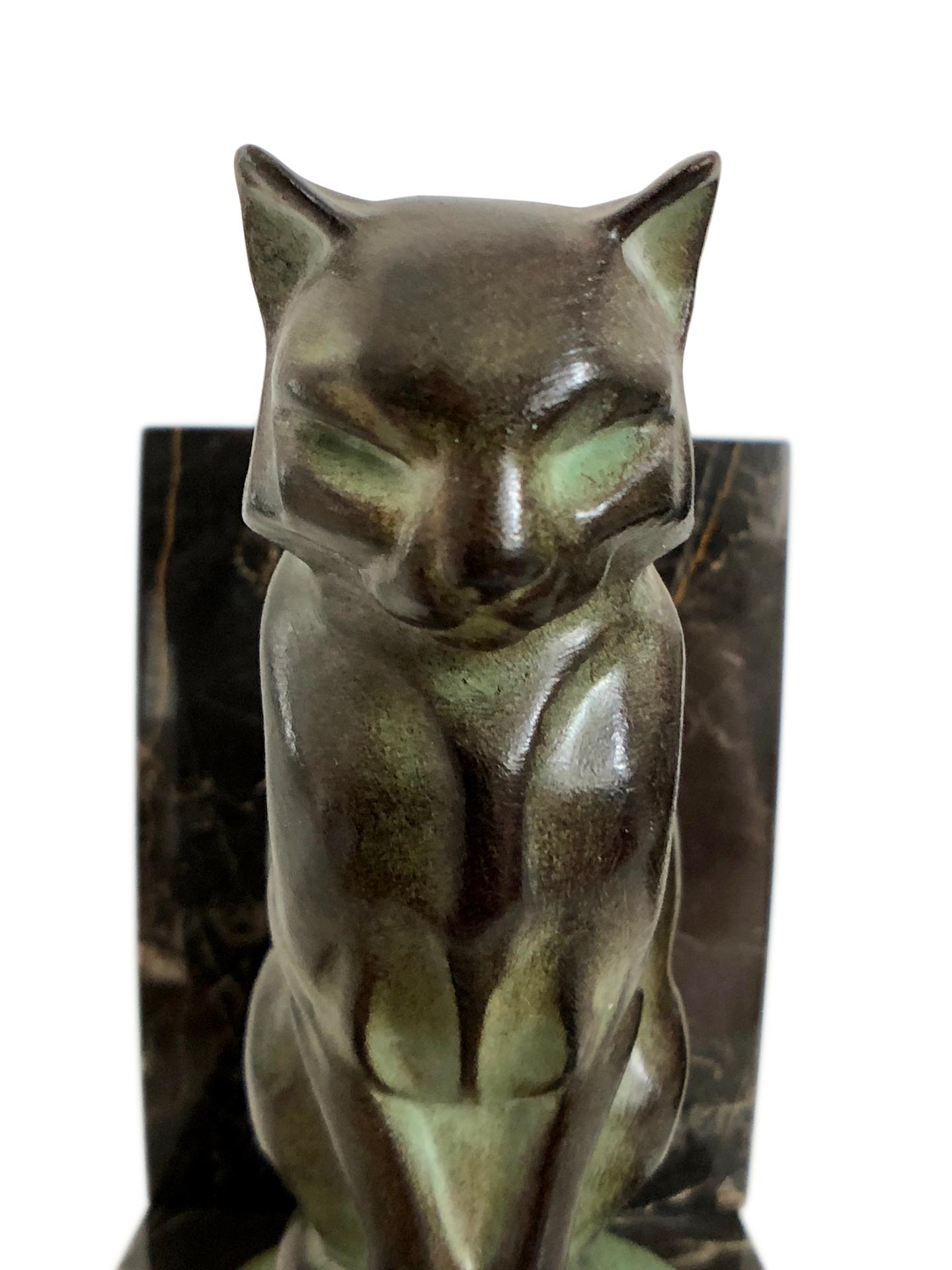 Chat et Dogue Art Deco Bookends of a Cat and a Dog from Max Le Verrier For Sale 4