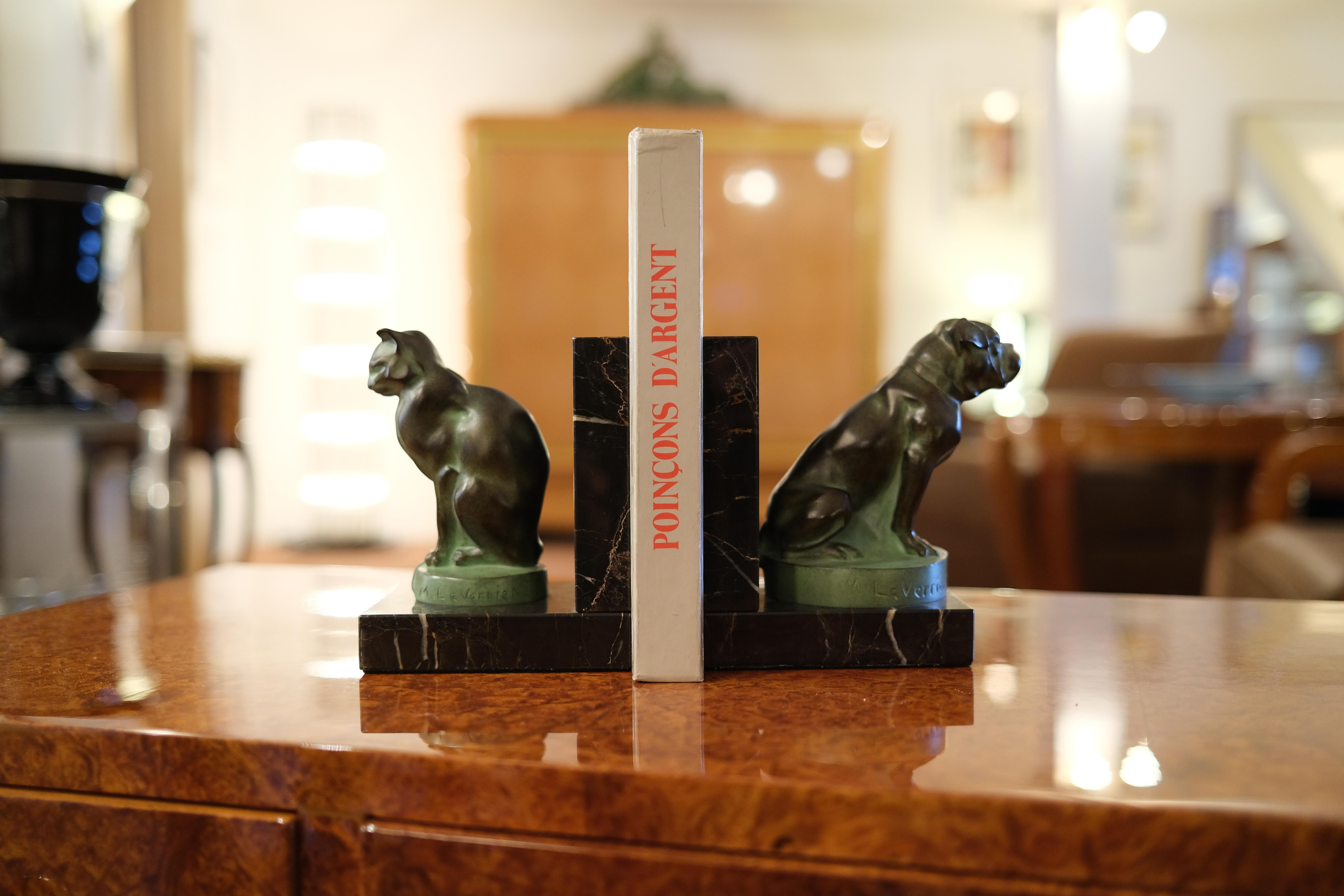 French Chat et Dogue Art Deco Bookends of a Cat and a Dog from Max Le Verrier