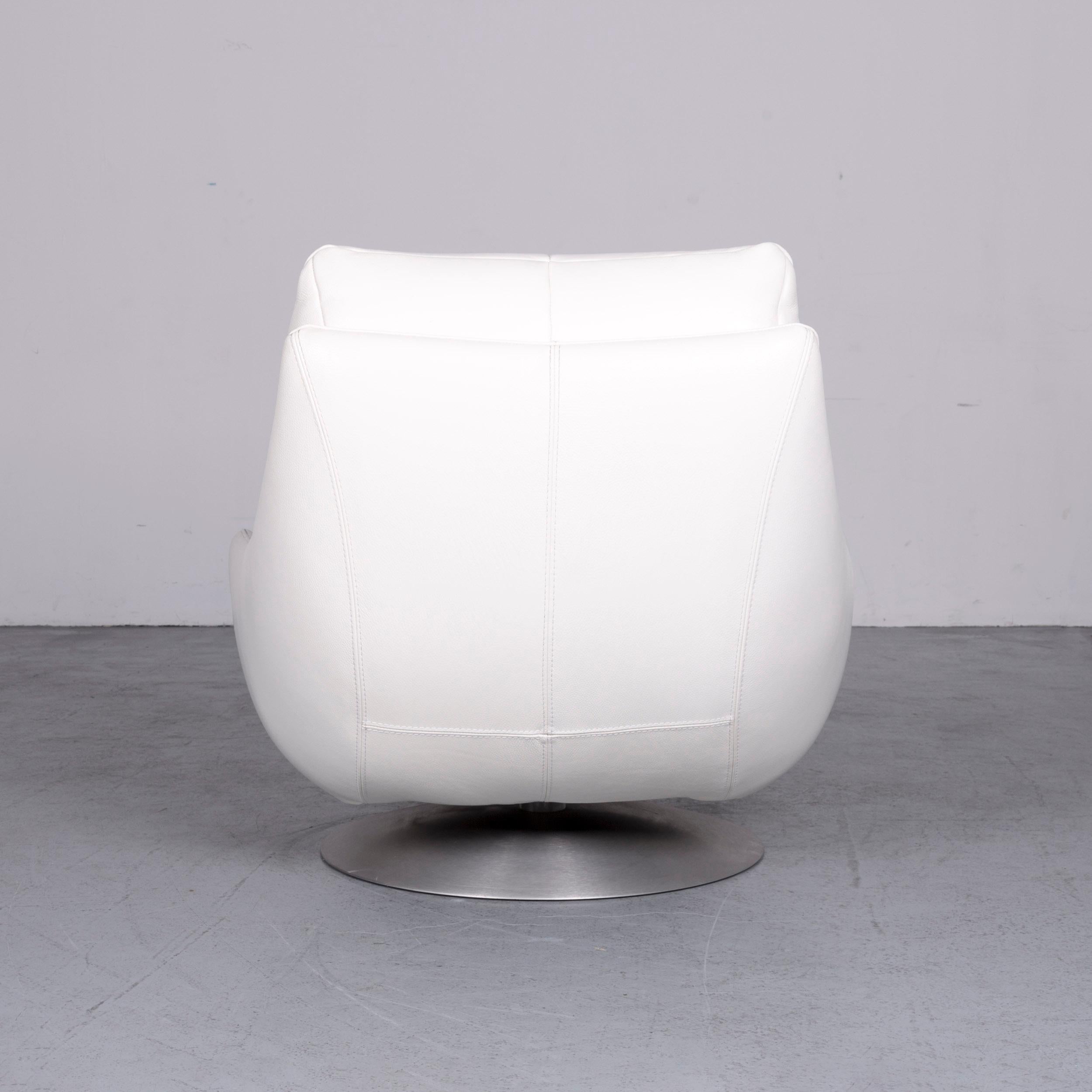 italien Fauteuil en cuir blanc « Chateau d'Ax Designer »