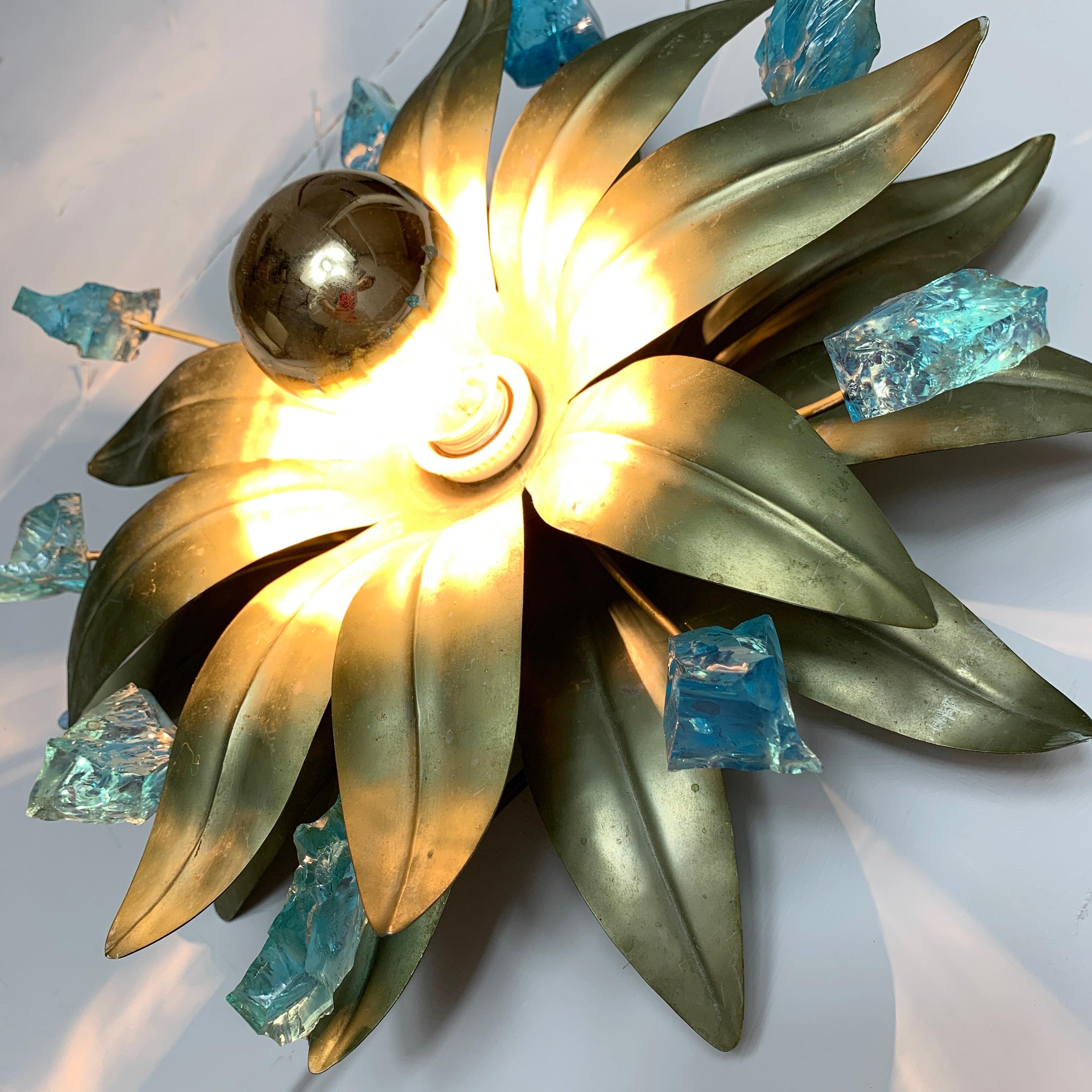Wandleuchte „Chateau De Brie“ Aqua Aura Quarz-Blumen-Wandleuchte im Angebot 5
