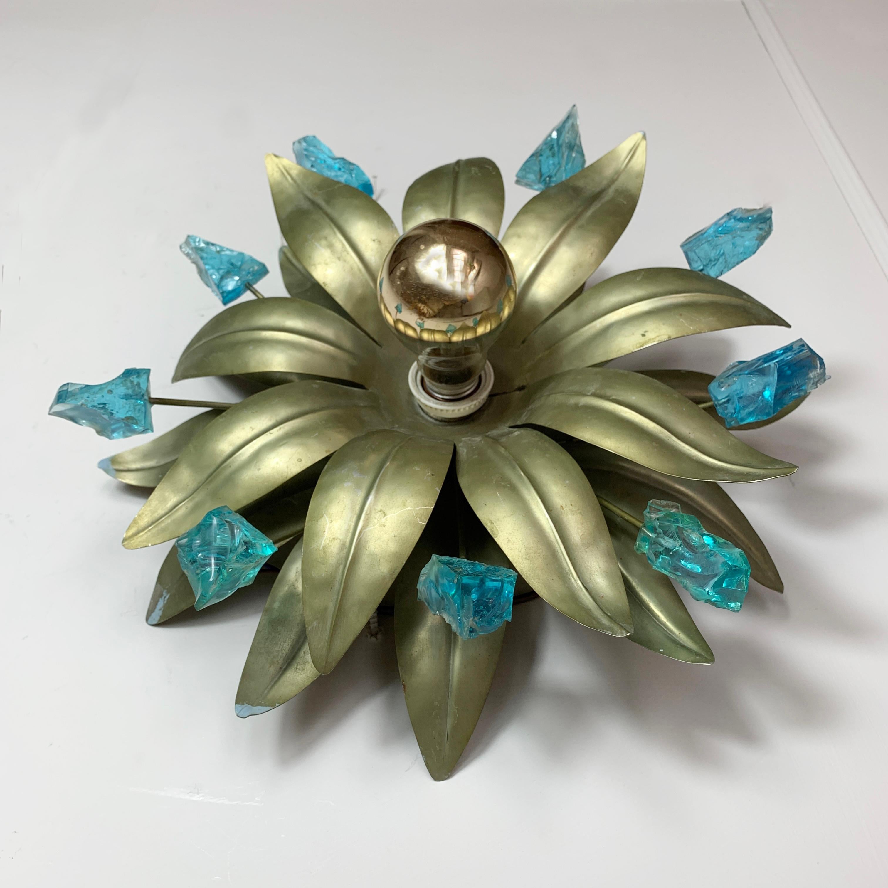 Wandleuchte „Chateau De Brie“ Aqua Aura Quarz-Blumen-Wandleuchte im Angebot 7