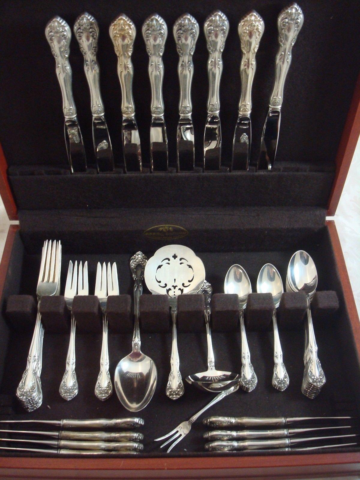 Wonderful Chateau Rose by Alvin sterling silver dinner size flatware set - 52 pieces. This set includes:

8 dinner size knives, 9 5/8