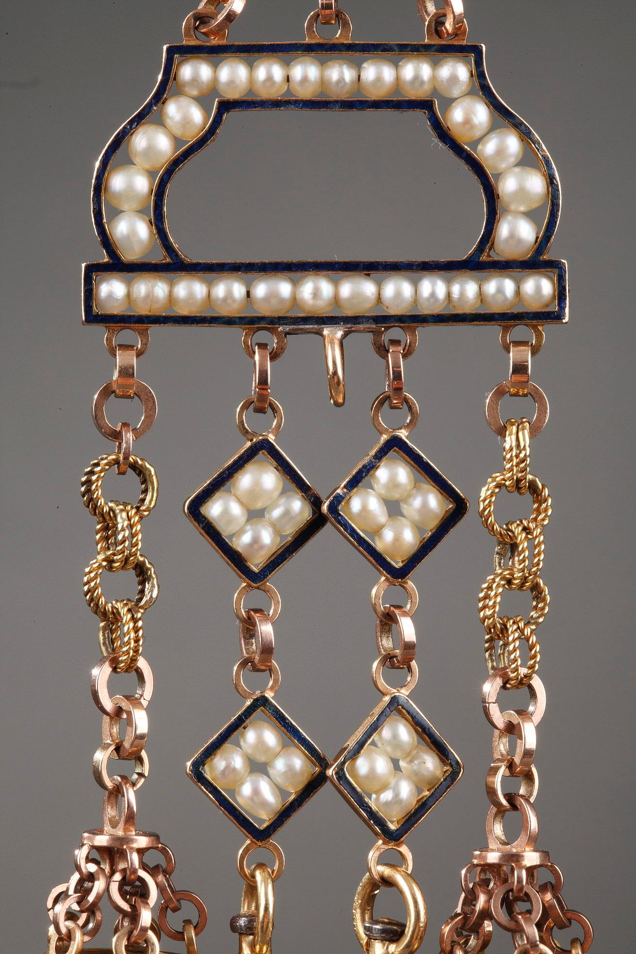 Œuvre en or, émail et perles de Chatelaine, fin du XVIIIe siècle en vente 3