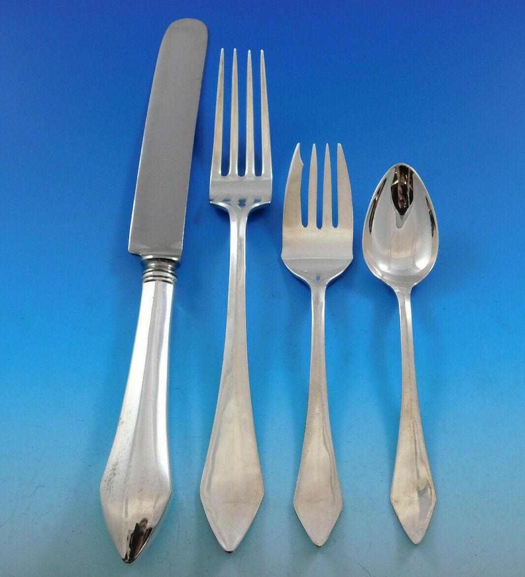 Gorgeous Dinner & Luncheon Chatham by Durgin, c1915, sterling silver flatware set - 109 pieces. This set includes:

8 dinner size knives, 9 5/8