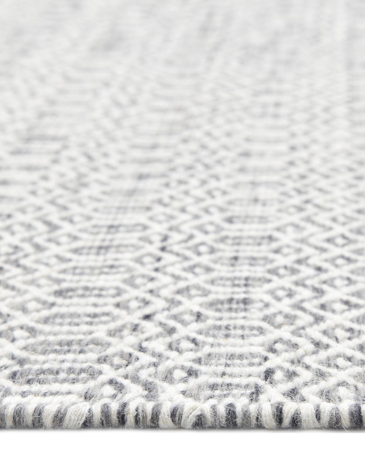 Handgewebter Flachgewebe-Teppich aus Alabaster, Übergangsstil (21. Jahrhundert und zeitgenössisch) im Angebot