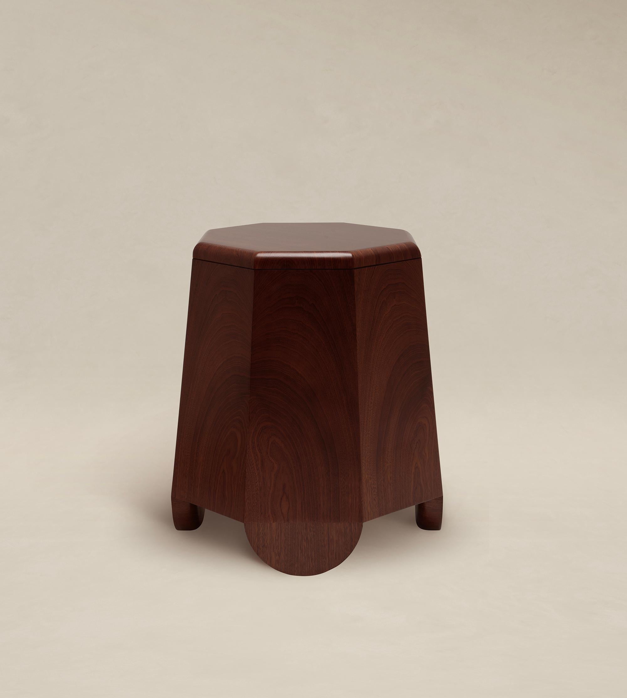Chatior Side Table by Aède Studios In New Condition For Sale In Geneve, CH
