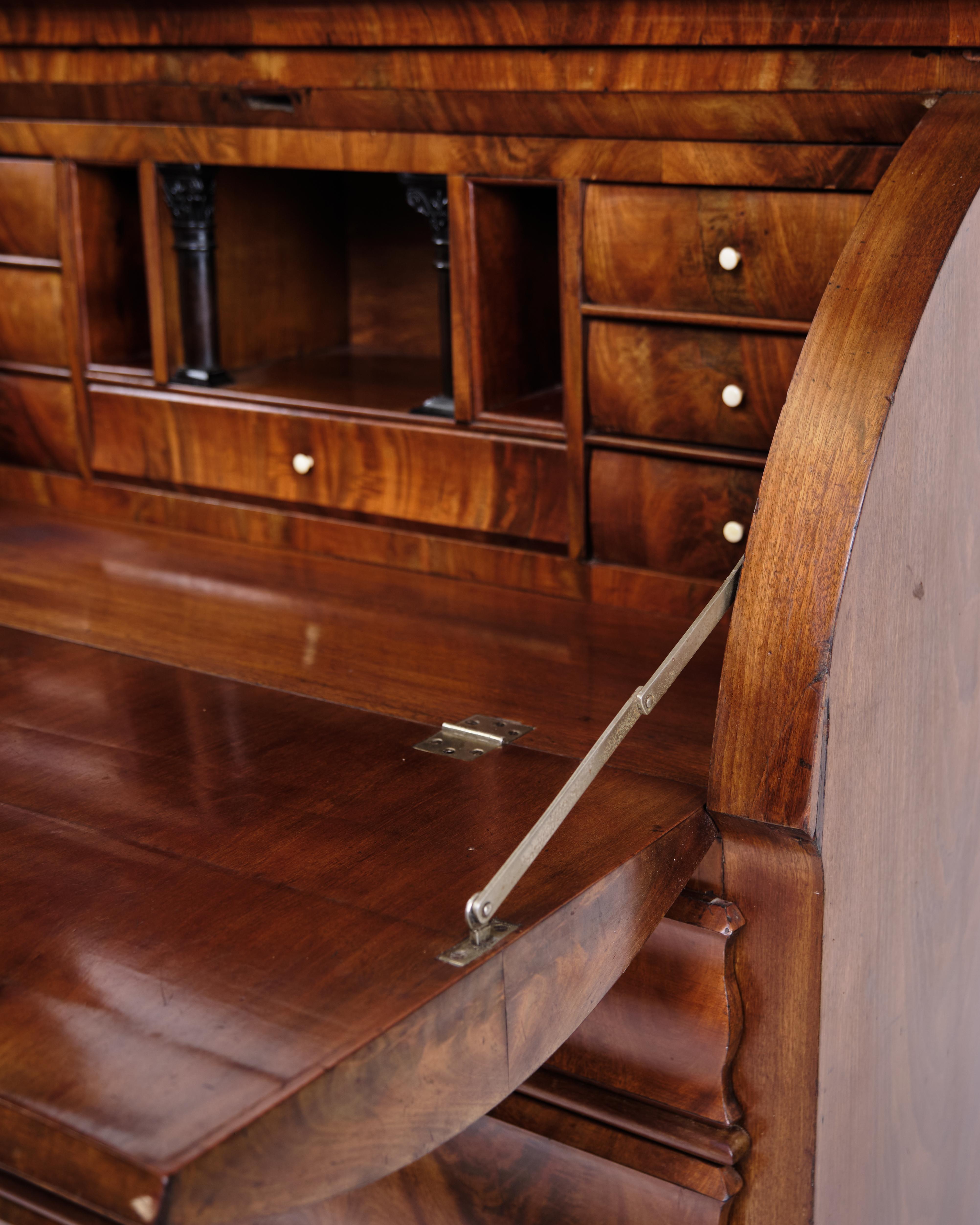 Chatol a 3 cassetti in mogano lucidato a mano, ebanisteria danese del 1820 in vendita 3