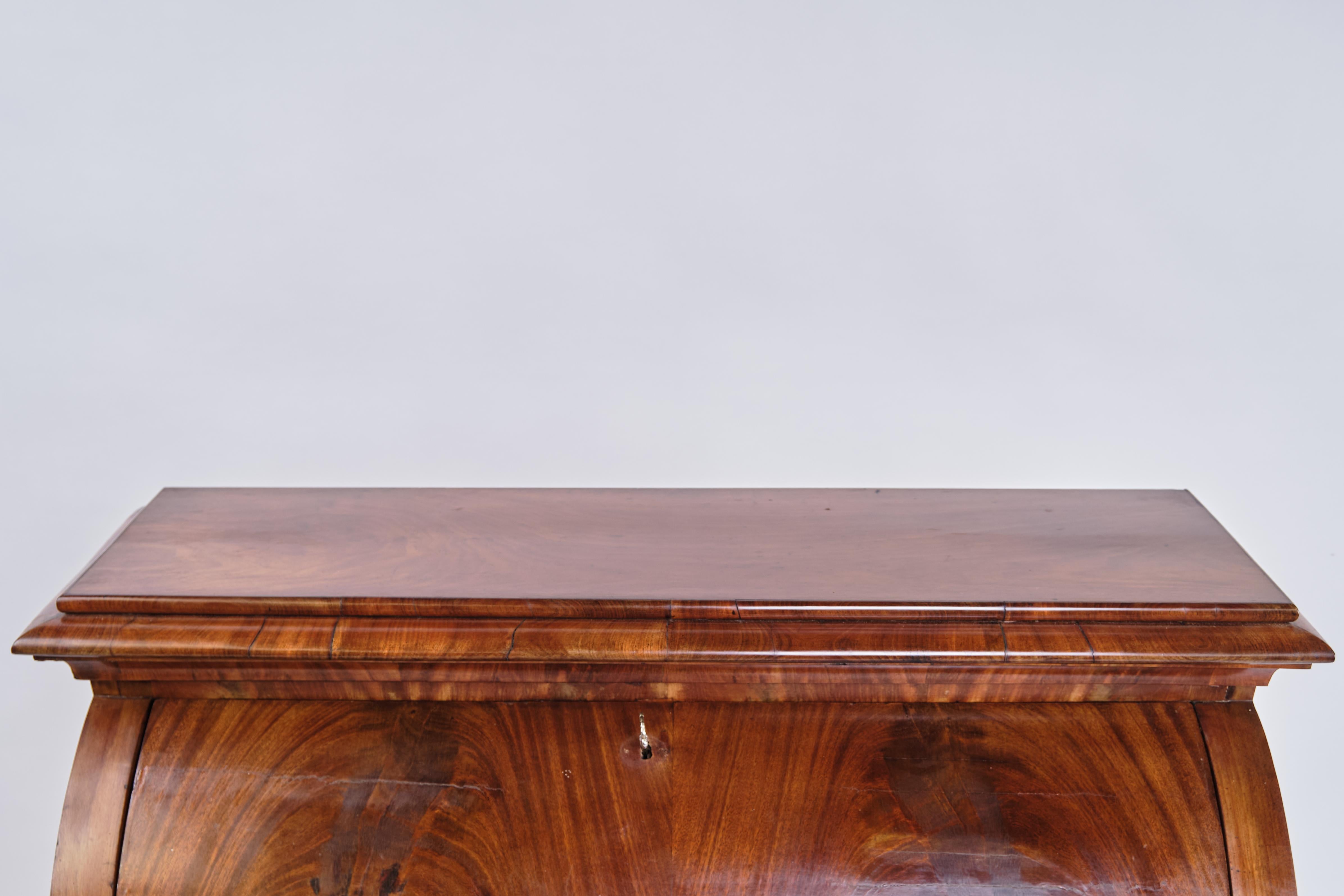 Mogano Chatol a 3 cassetti in mogano lucidato a mano, ebanisteria danese del 1820 in vendita