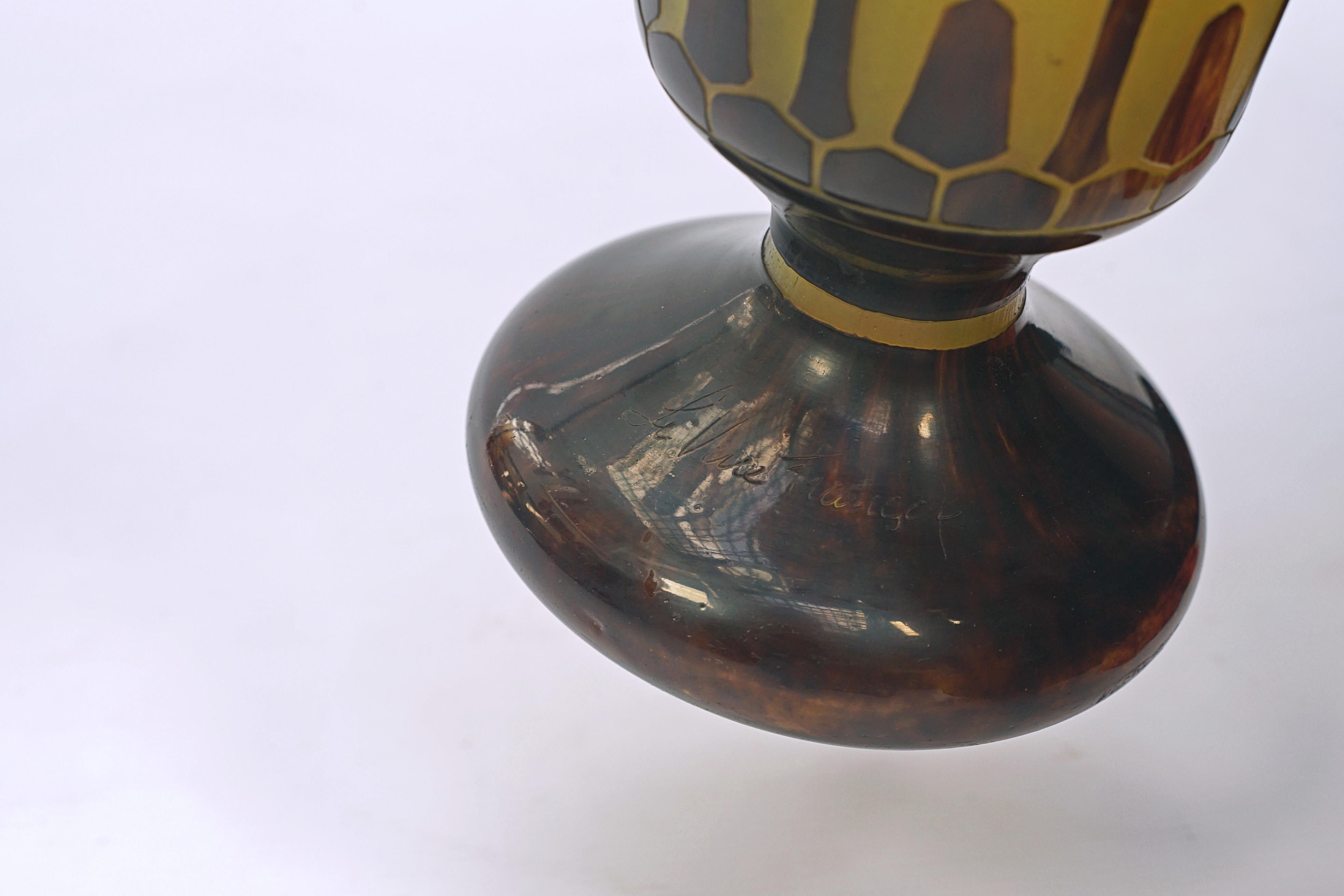 Buriné Vase 