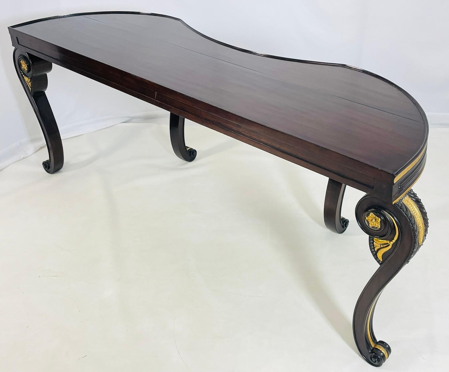Bois Console Chatsworth en acajou et bois doré par Dessin Fournir, Los Angeles en vente