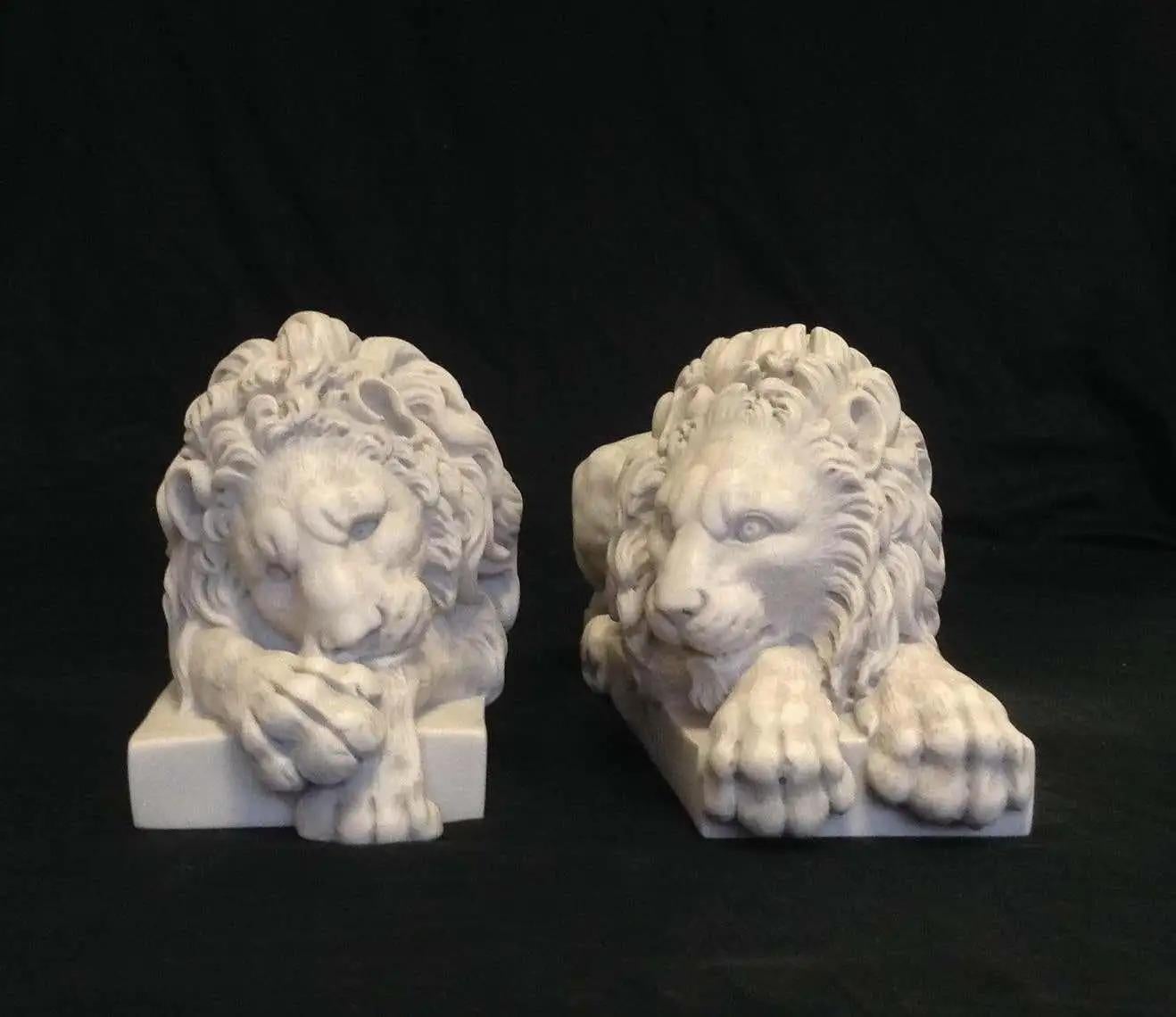 A stunning Chatsworth marble lions pair, 20th century.
The Chatsworth lions, a pair.


The famous marble Lions were originally made by the sculptor Antonio Canova for the Rezzonico monument in St. Peters, Rome.

They were then commissioned by