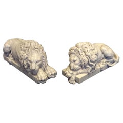 Chatsworth Marble Lions Pair, 20th Century