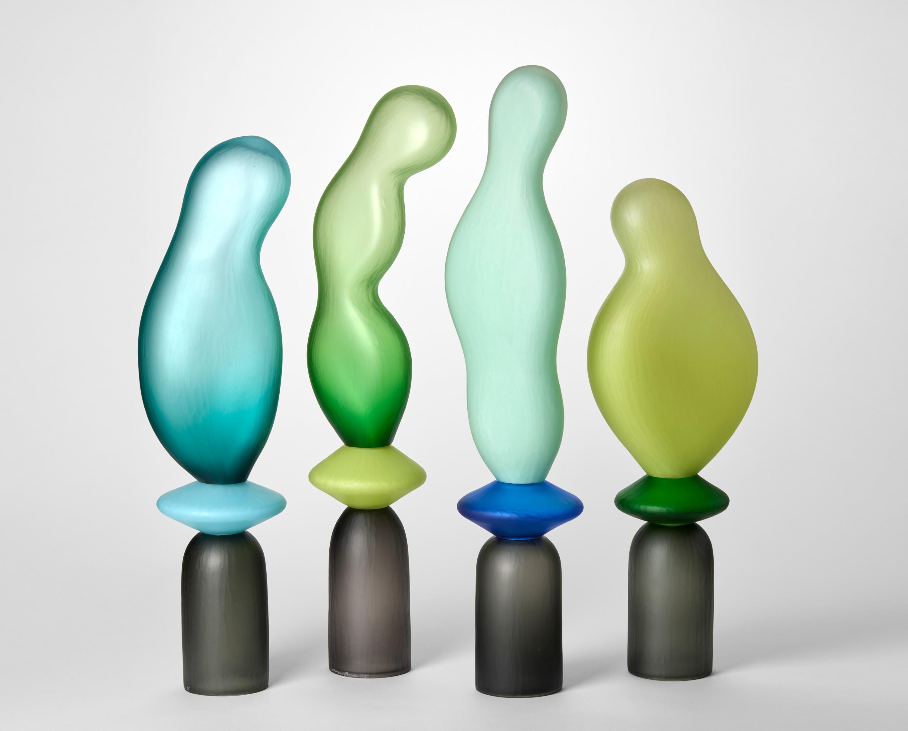 Chattering Classes IX, una scultura in vetro soffiato verde e grigio di A.A. Moore In condizioni Nuovo in vendita a London, GB