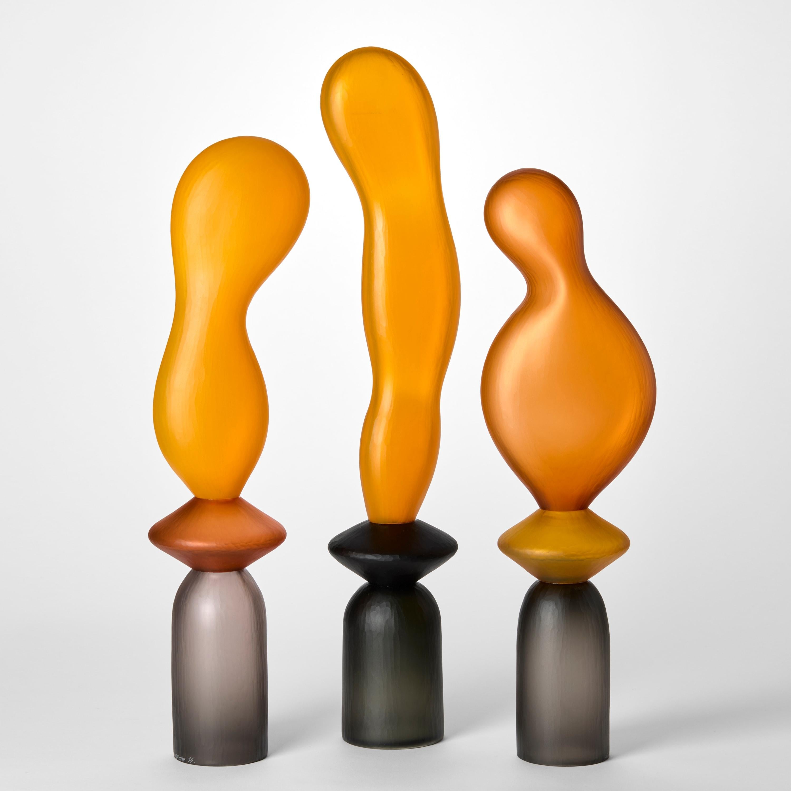 Chattering Classes V, una scultura in vetro soffiato arancione e grigio di A.A. Moore In condizioni Nuovo in vendita a London, GB