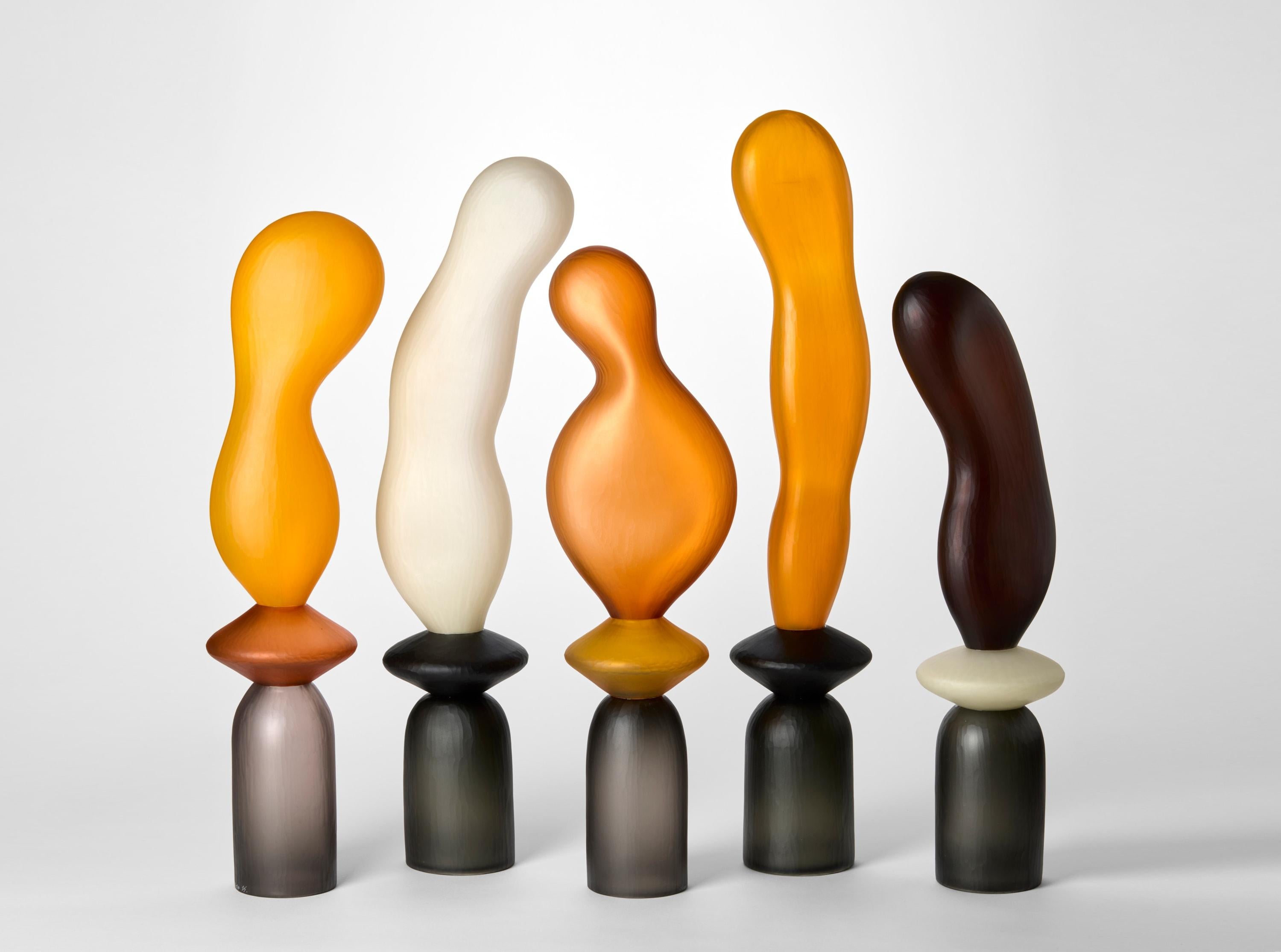 Whiting Classes VII, scultura in vetro soffiato marrone, bianco e grigio di A.A. Moore In condizioni Nuovo in vendita a London, GB