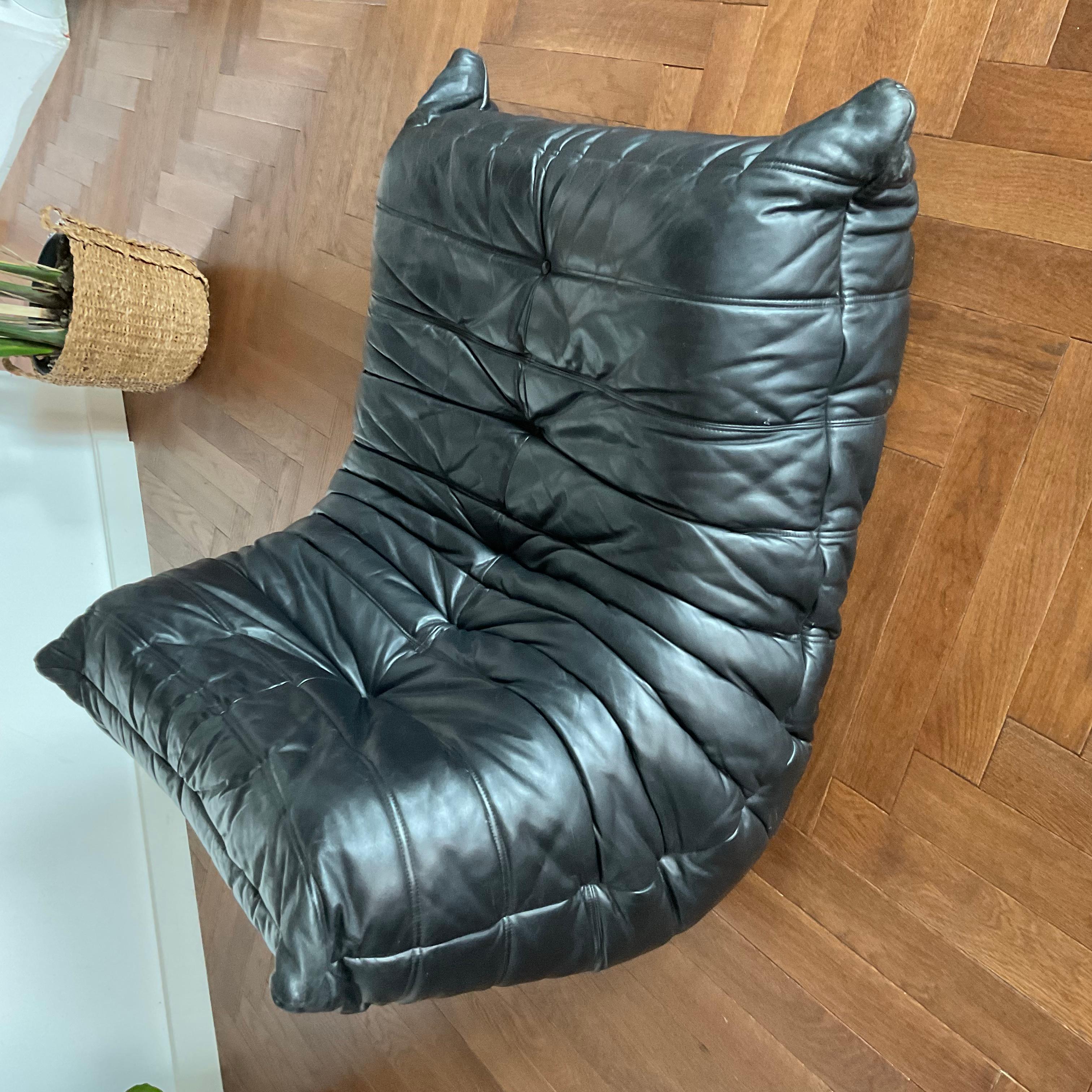 Chauffeuse Togo Ligne Roset par Michel Ducaroy vintage cuir noir im Angebot 1