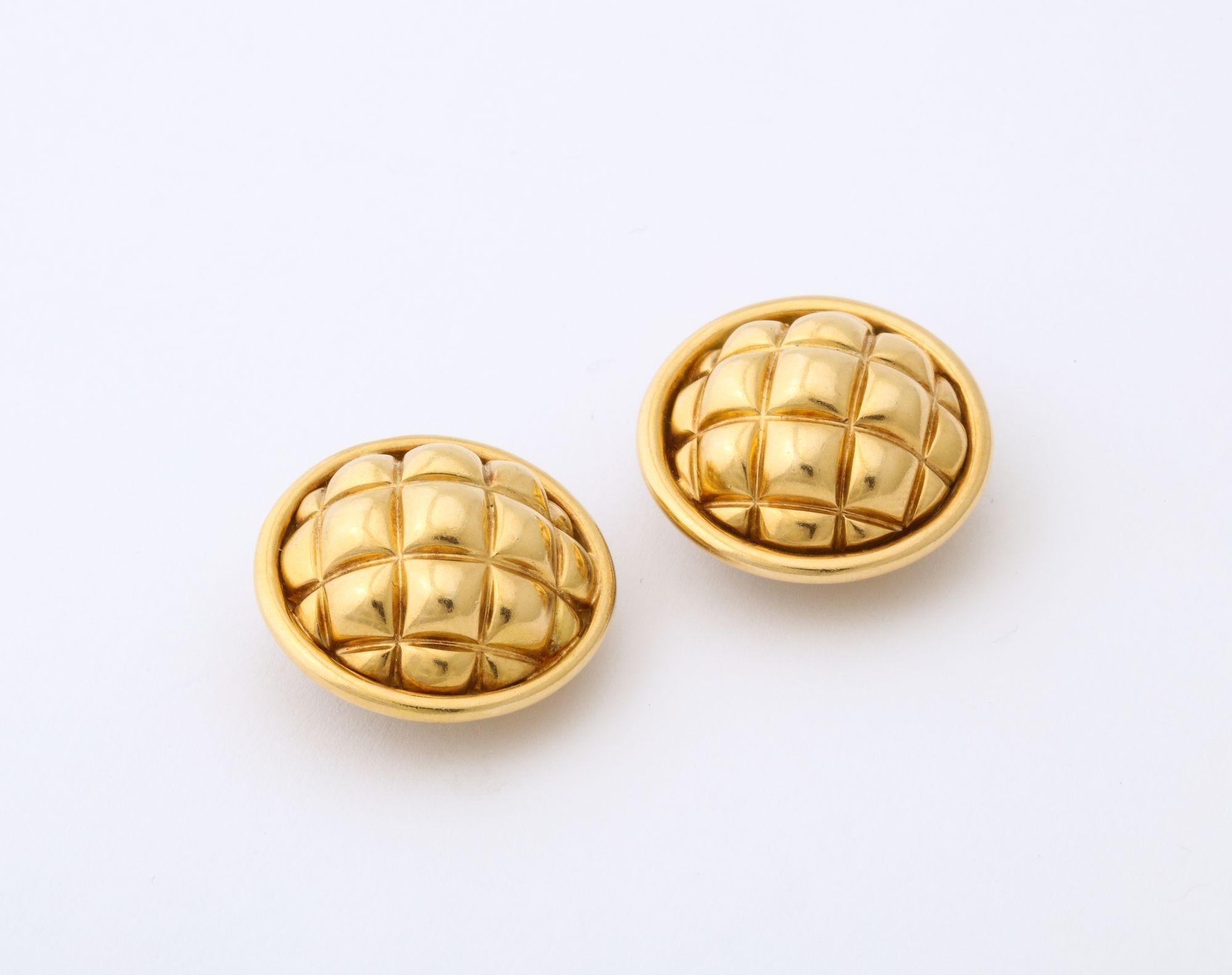 Chaumet 18 K Quilted Clip Earrings 3