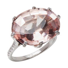 Chaumet 18 Karat White Gold Morganite Diamond Attrape-Moi-Toile de Givre Ring