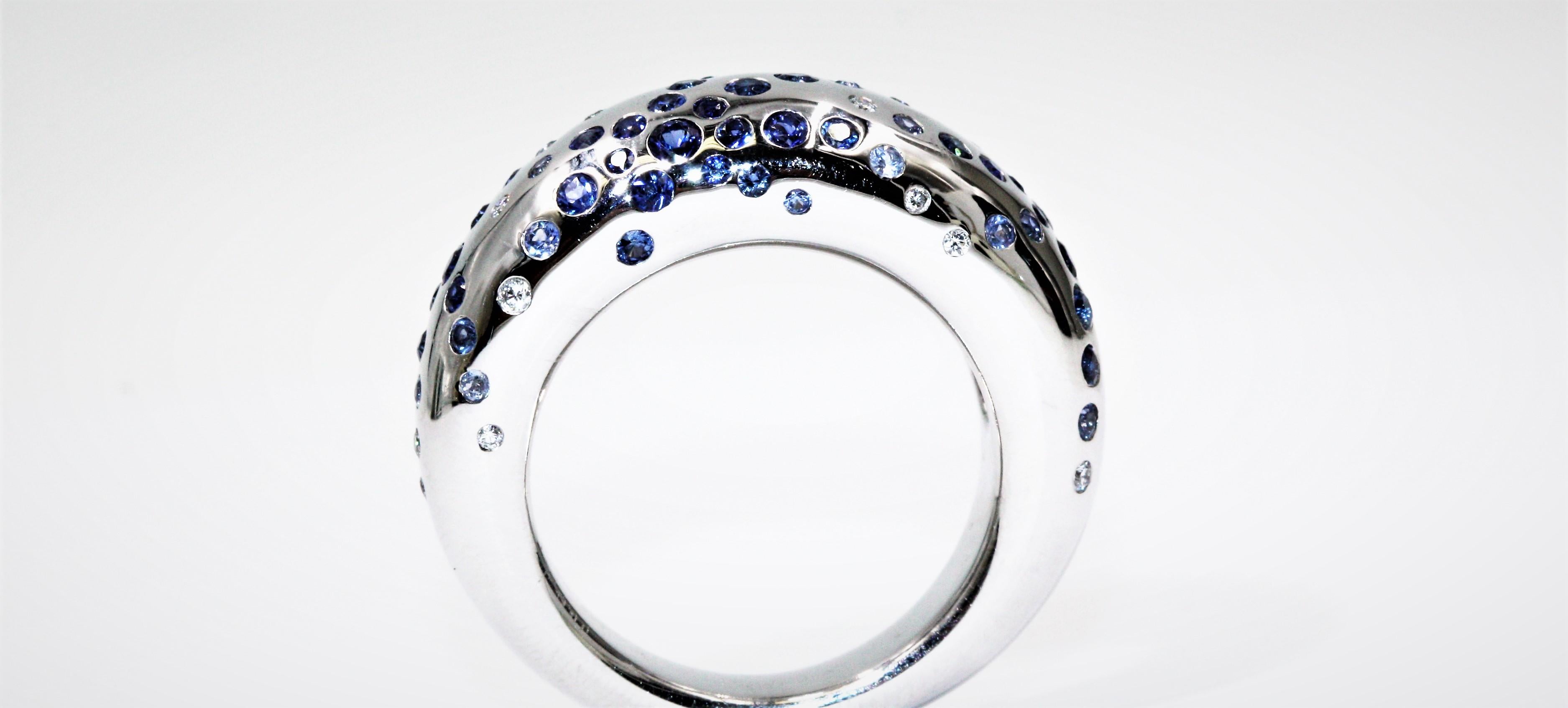 Chaumet 18 Karat White Gold Sapphire Blue Diamonds Ring For Sale 1