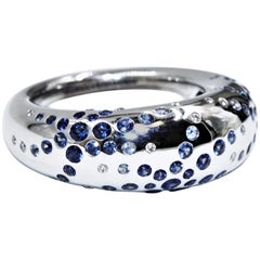 Chaumet 18 Karat White Gold Sapphire Blue Diamonds Ring