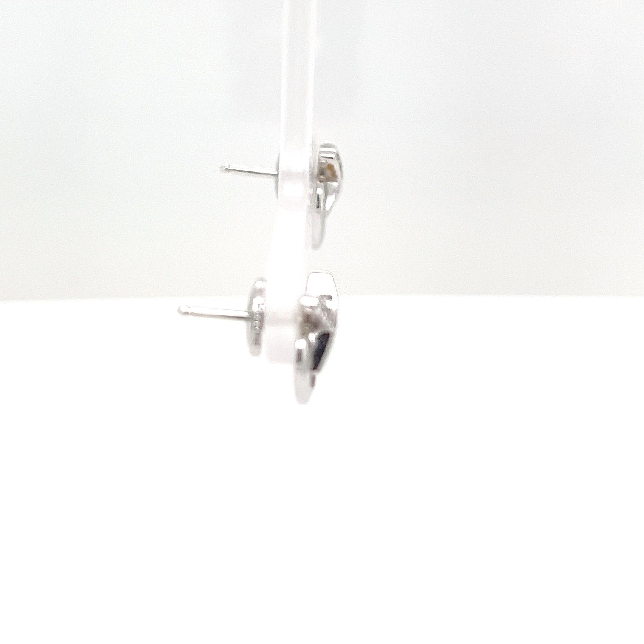 Chaumet 18ct White Gold Diamond Stud Earrings In Excellent Condition For Sale In London, GB