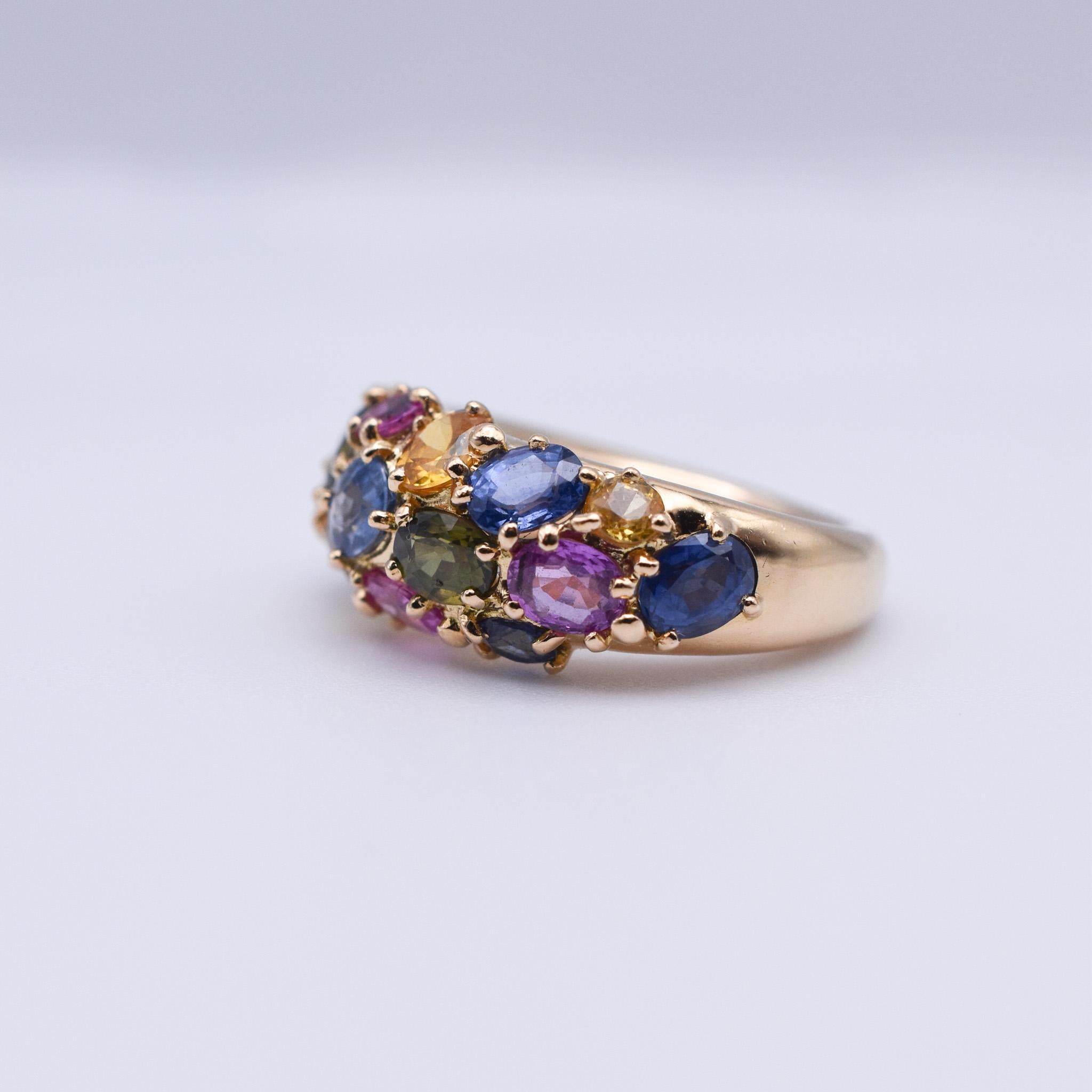 Mixed Cut Chaumet 18k Gold Multi-colour Sapphire Earrings and Ring Set For Sale