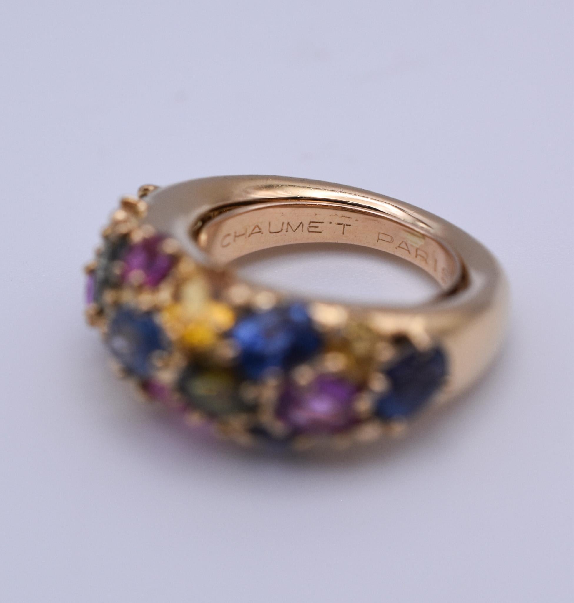 Chaumet 18k Gold Multi-colour Sapphire Earrings and Ring Set In Excellent Condition For Sale In New York, NY